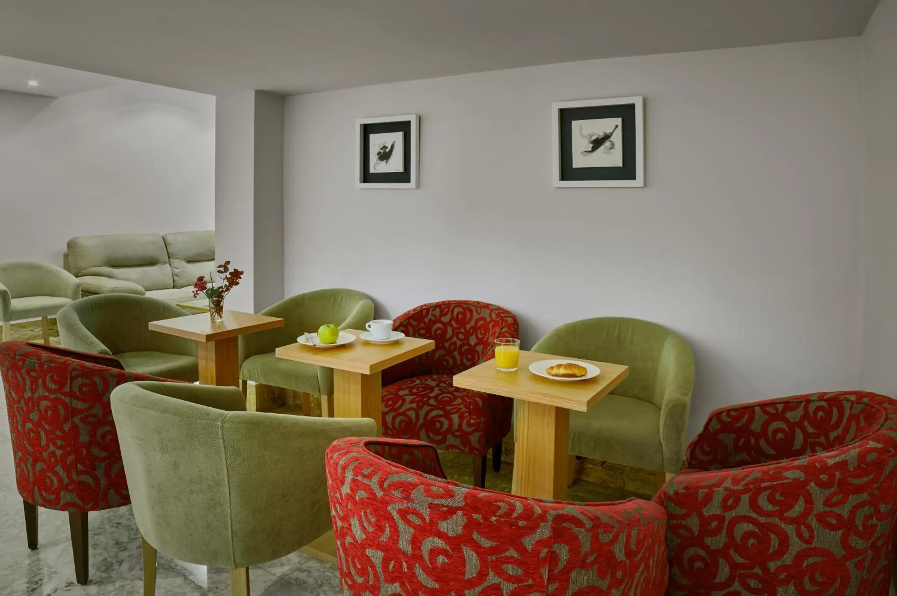 Living room in Reyes Católicos Living room in Reyes Católicos