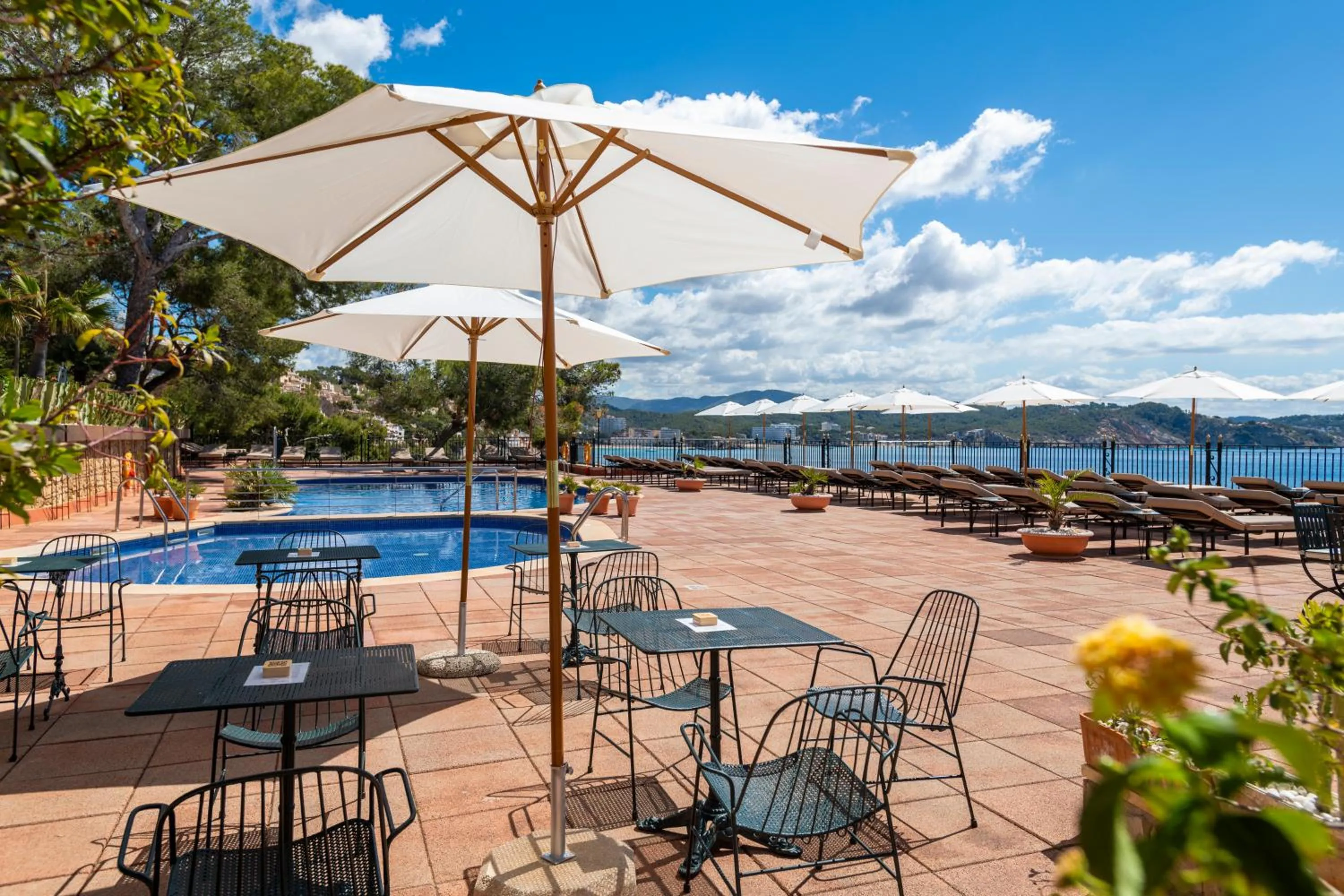 Restaurant/places to eat in Hotel Cala Fornells
