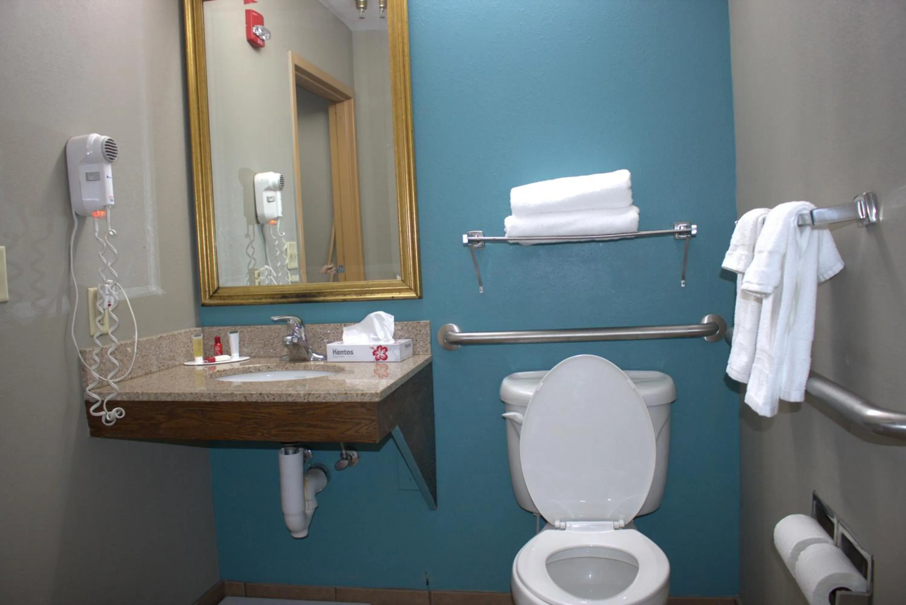 Toilet in Super 8 by Wyndham Rainsville