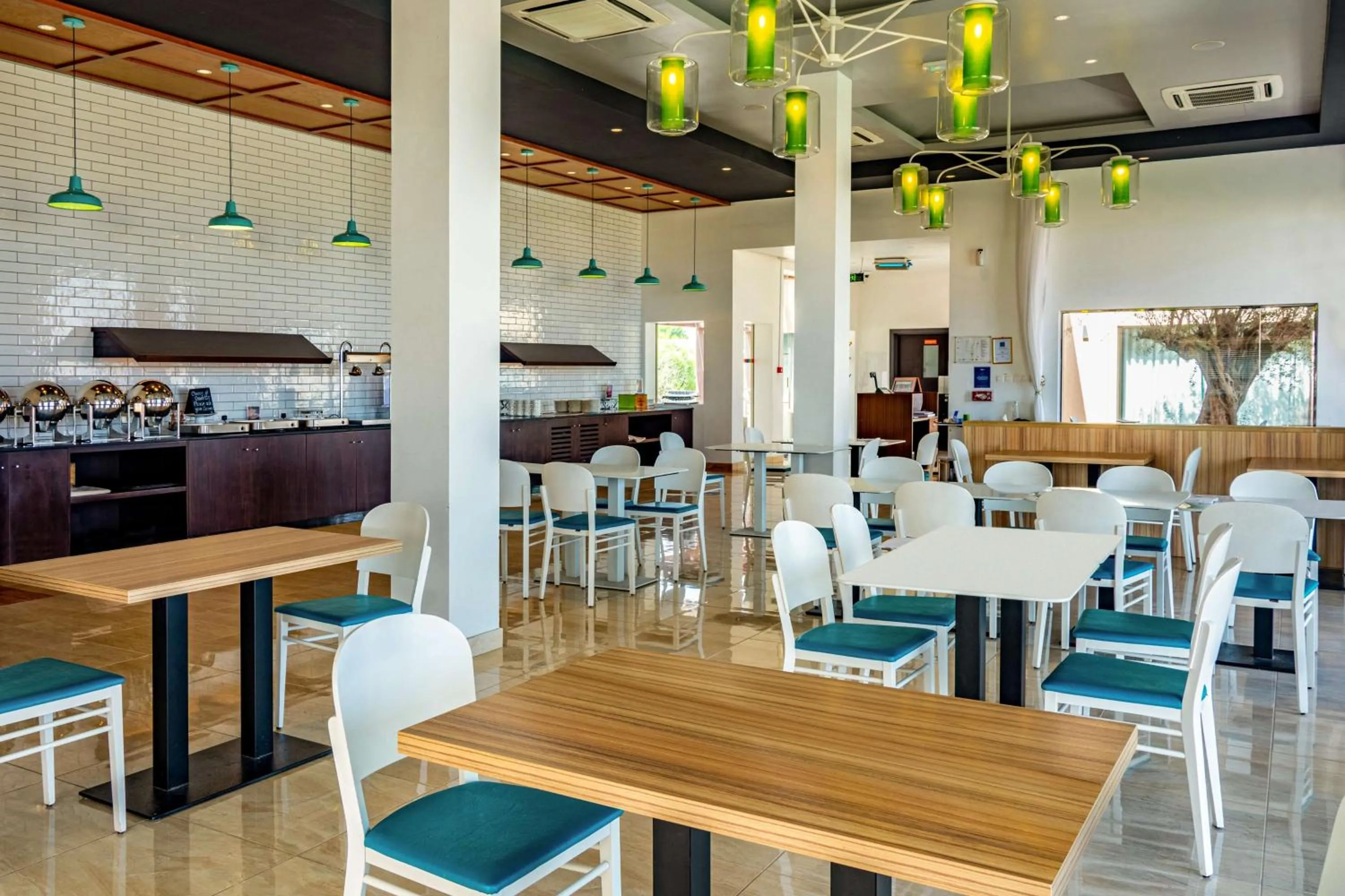 Restaurant/places to eat in Park Inn by Radisson Hotel and Residence Duqm