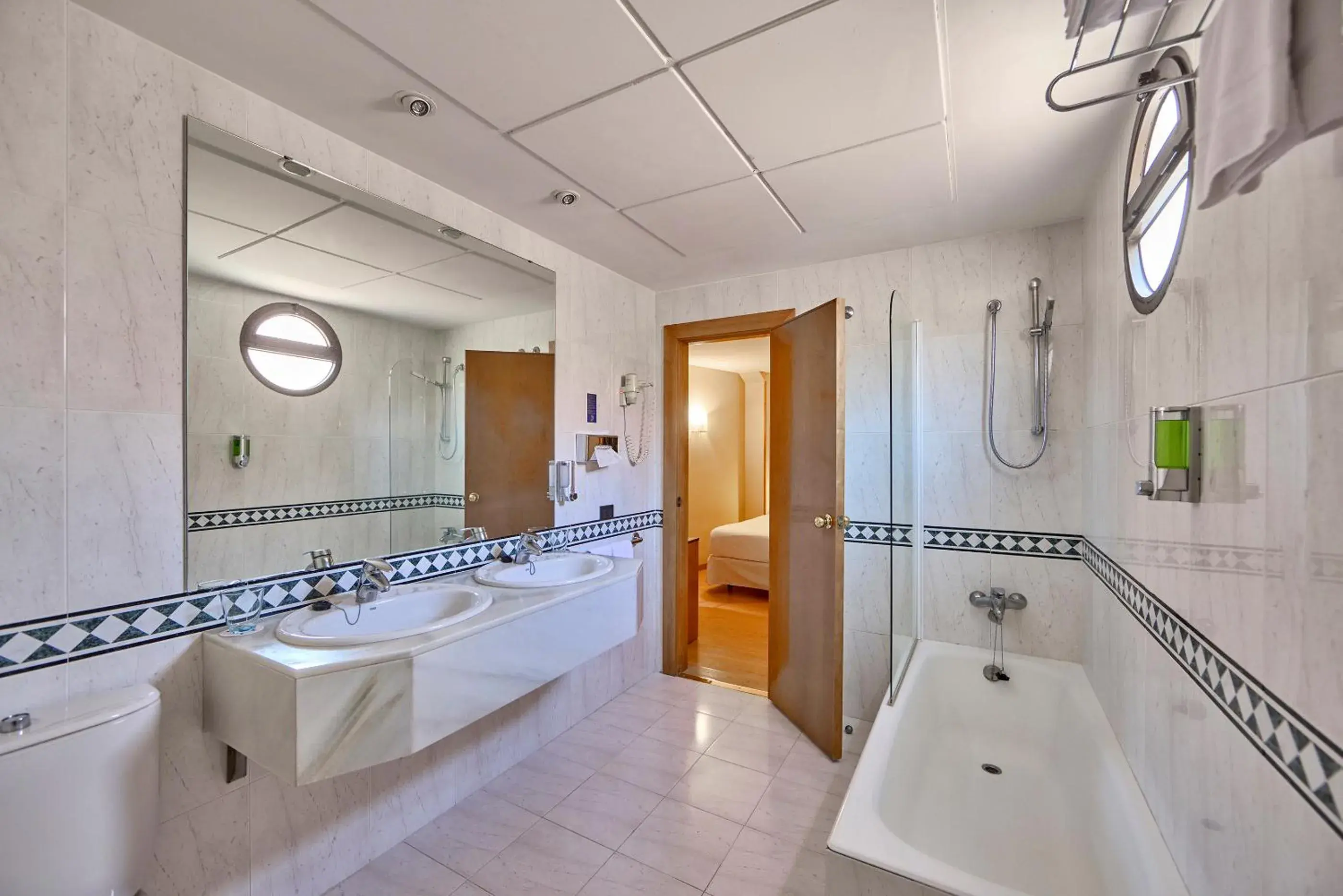 Single Room in Civis Jaime I Single Room in Civis Jaime I