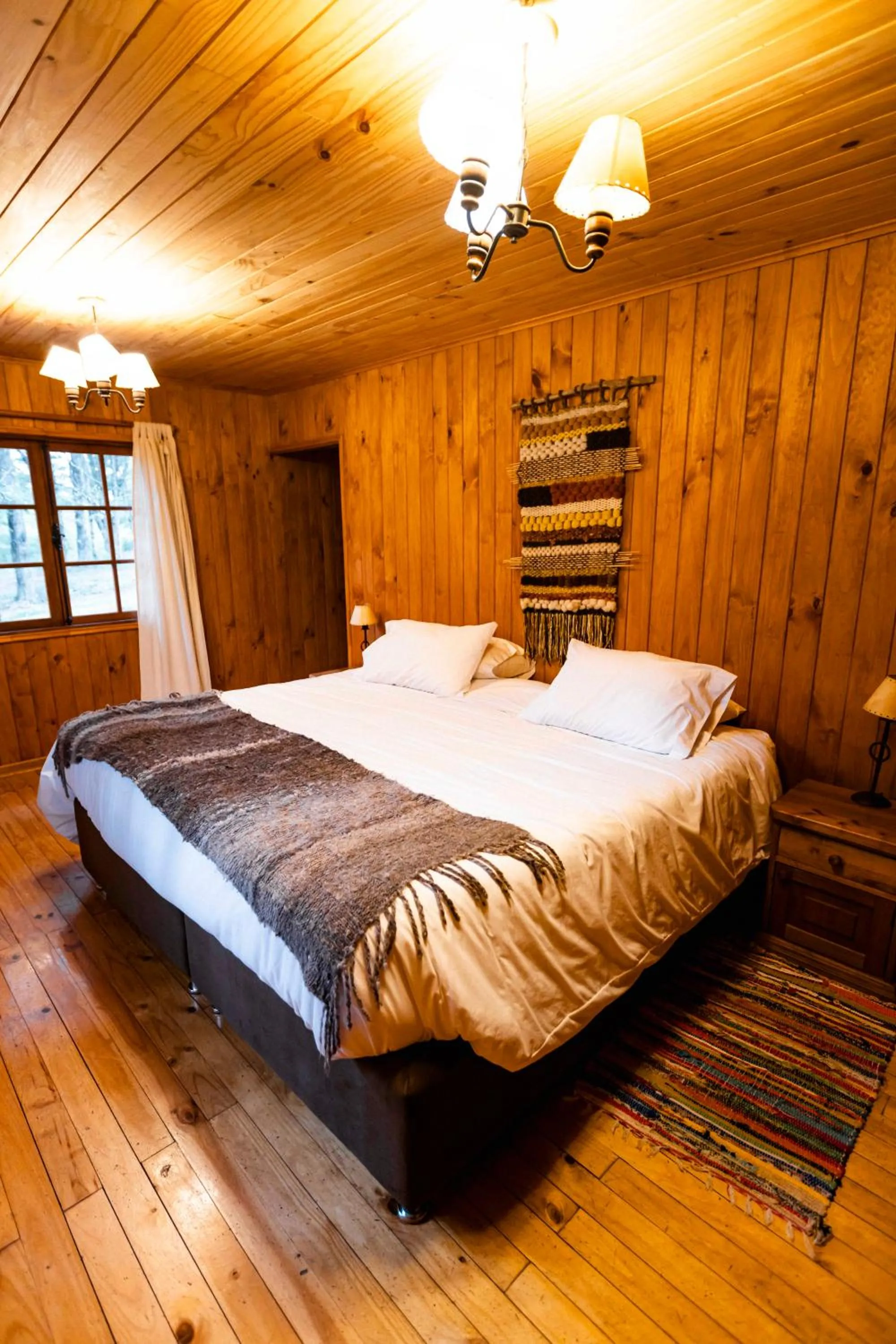 Bed in Green Baker Lodge