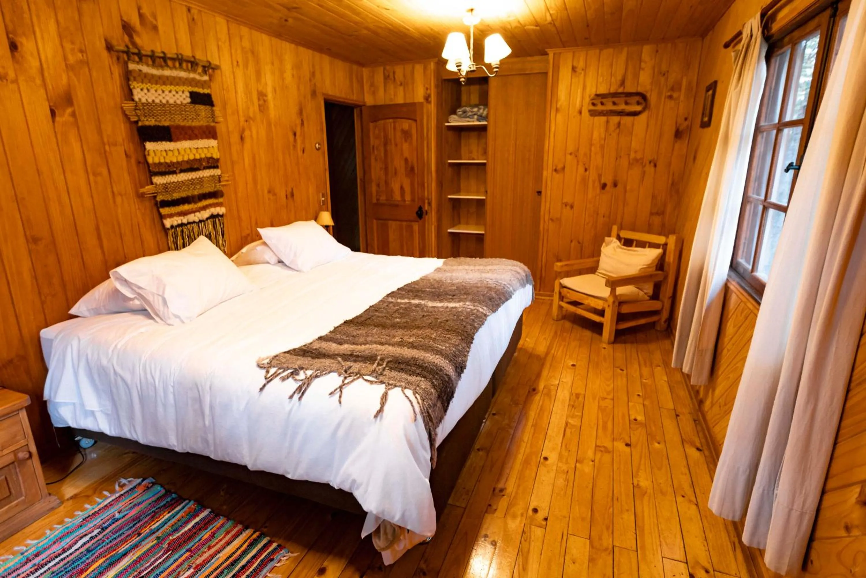 Bed in Green Baker Lodge