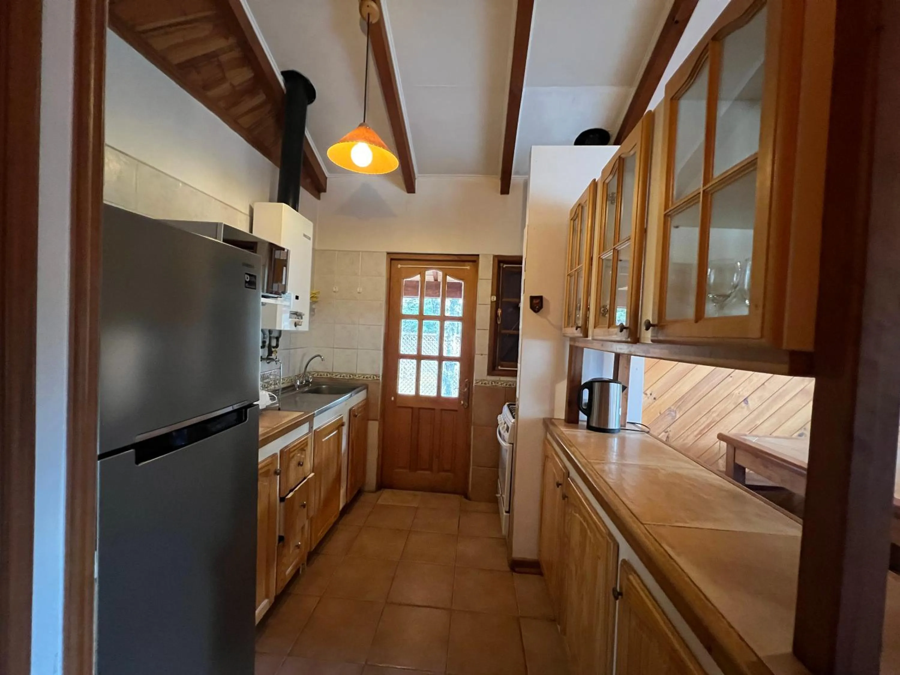 Kitchen or kitchenette in Green Baker Lodge