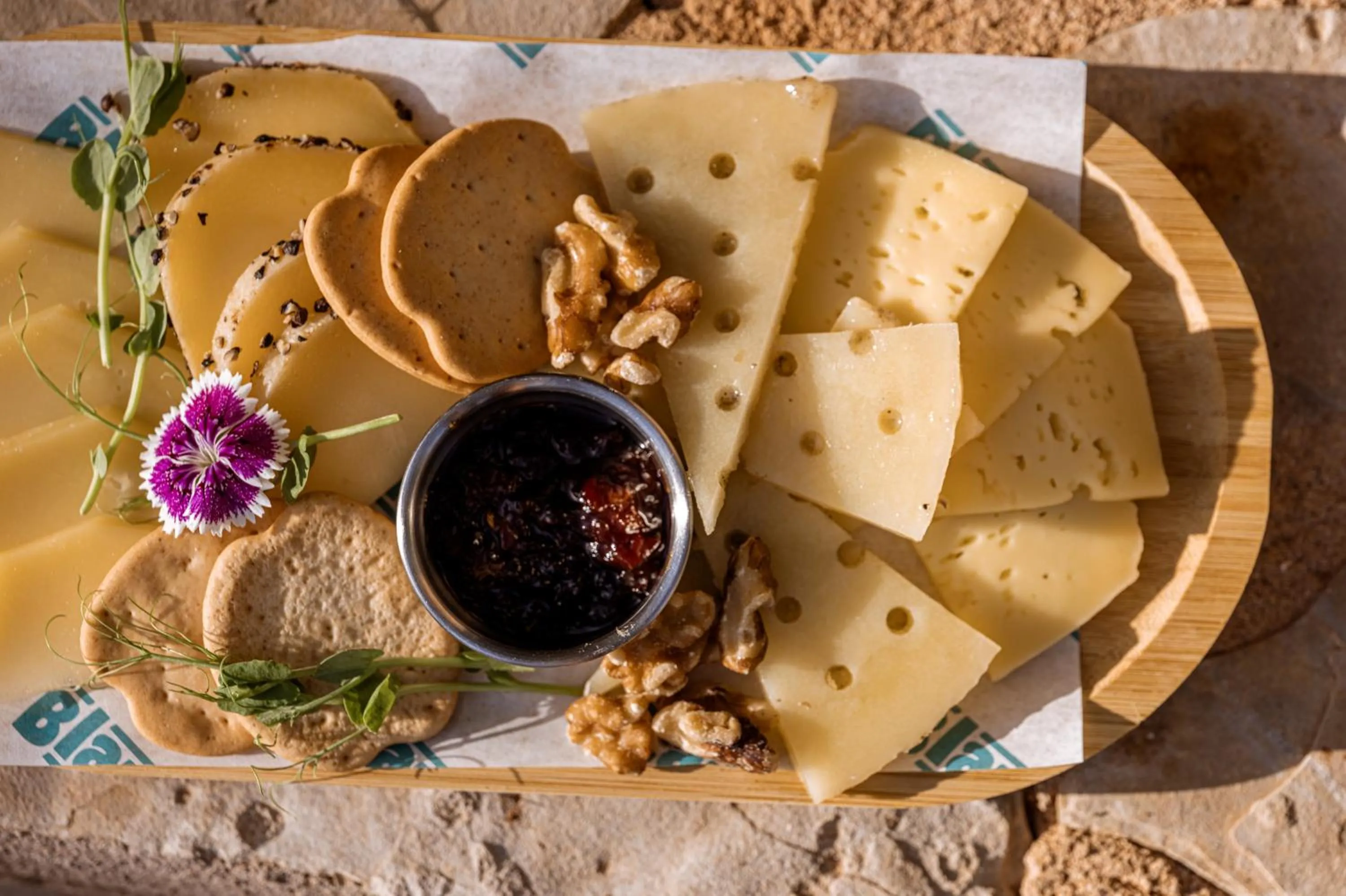 Restaurant/places to eat in Apartamentos Blancala