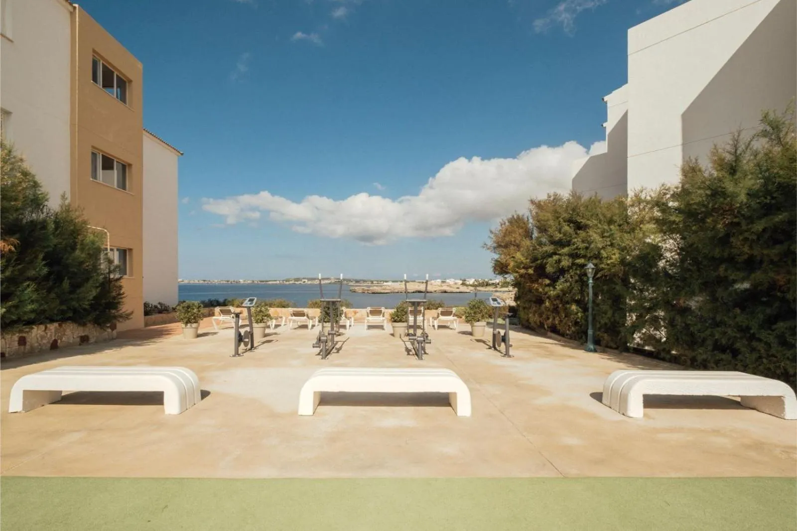 Property building in Apartamentos Blancala