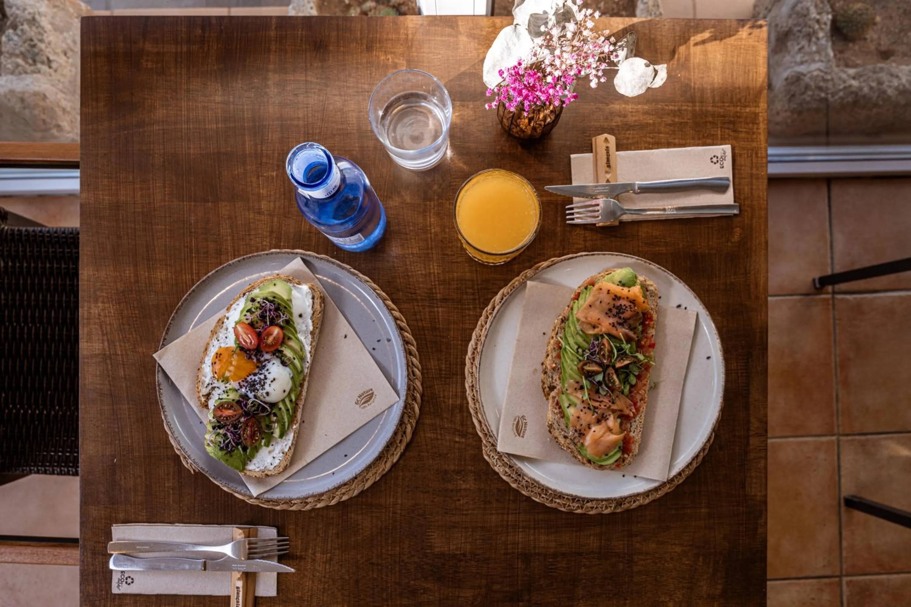 Restaurant/places to eat in Apartamentos Blancala