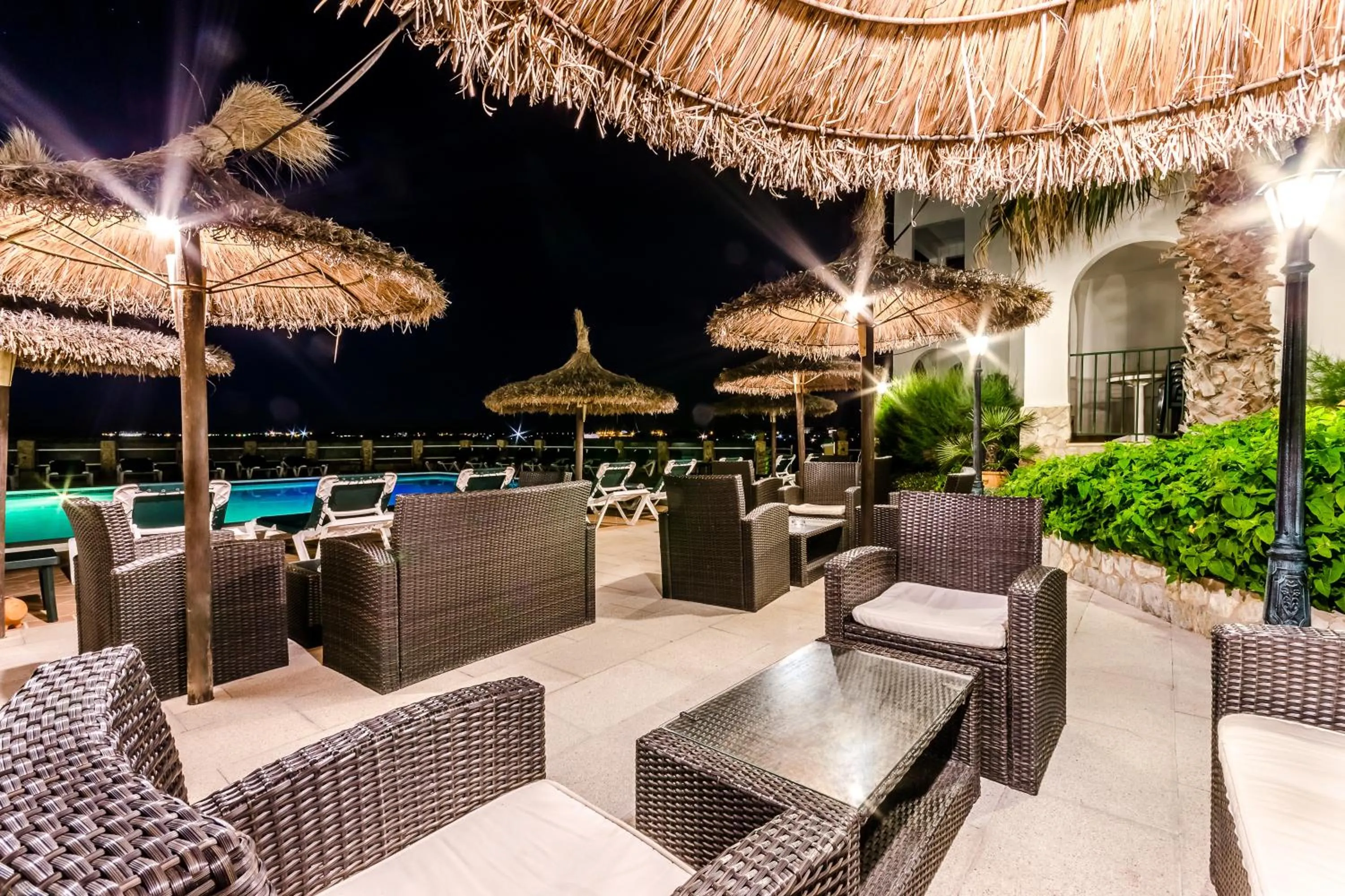 Night in Apartamentos Blancala