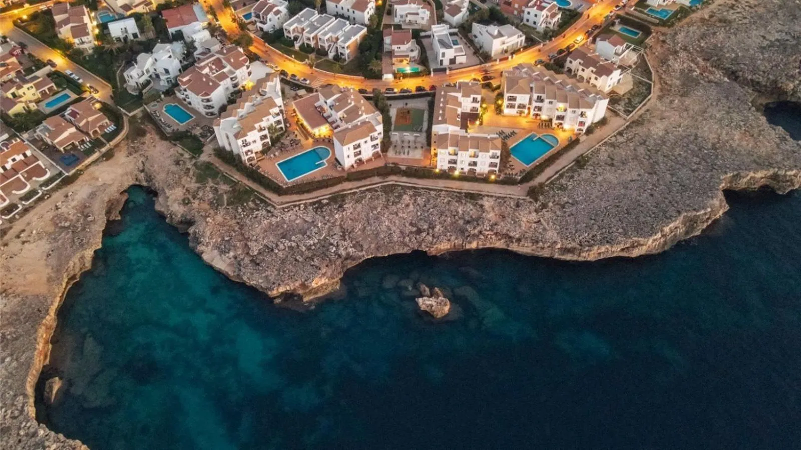 Property building in Apartamentos Blancala