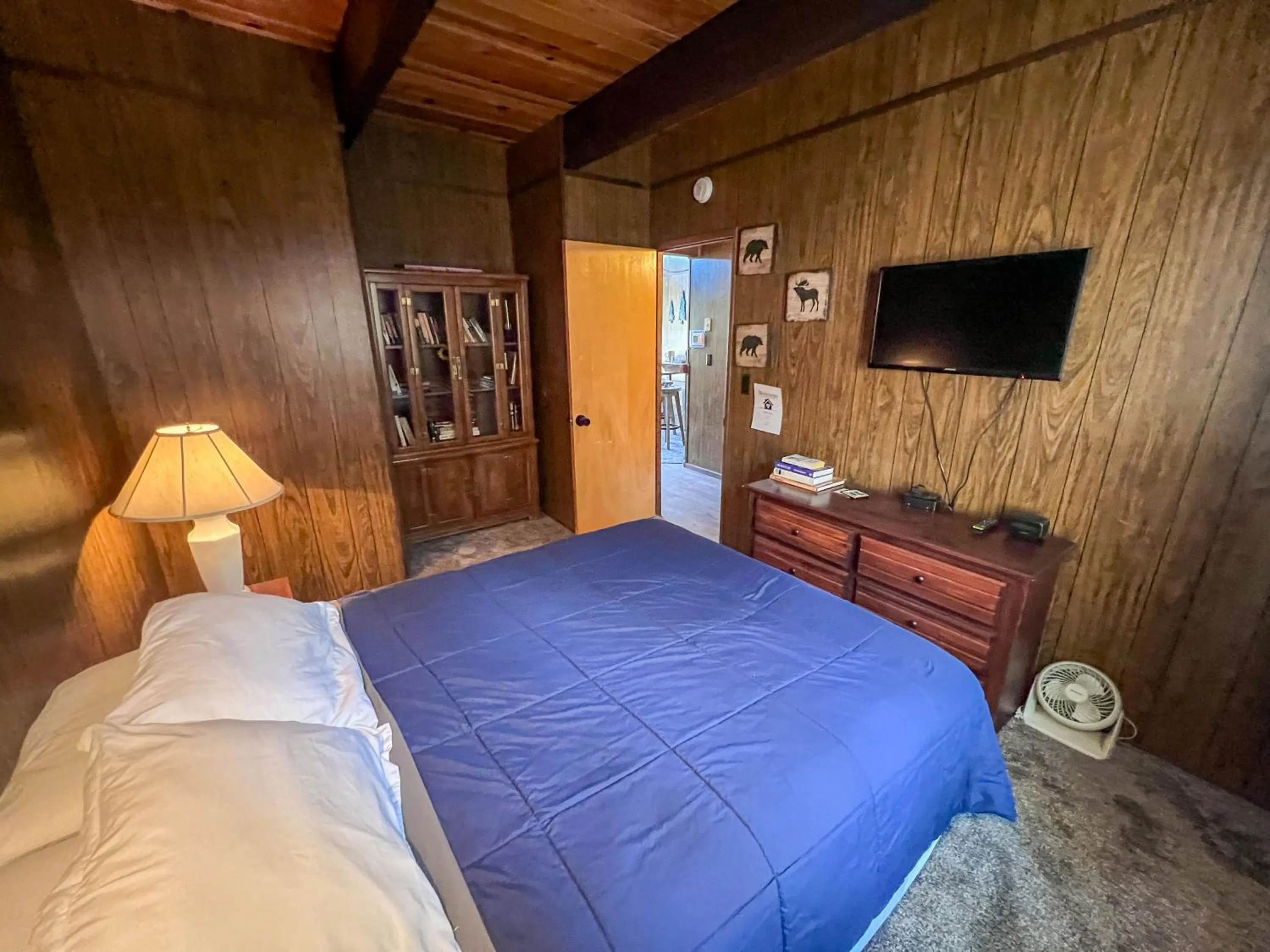 Bedroom, Bed in ITH Big Bear Lake Hostel & Lodge