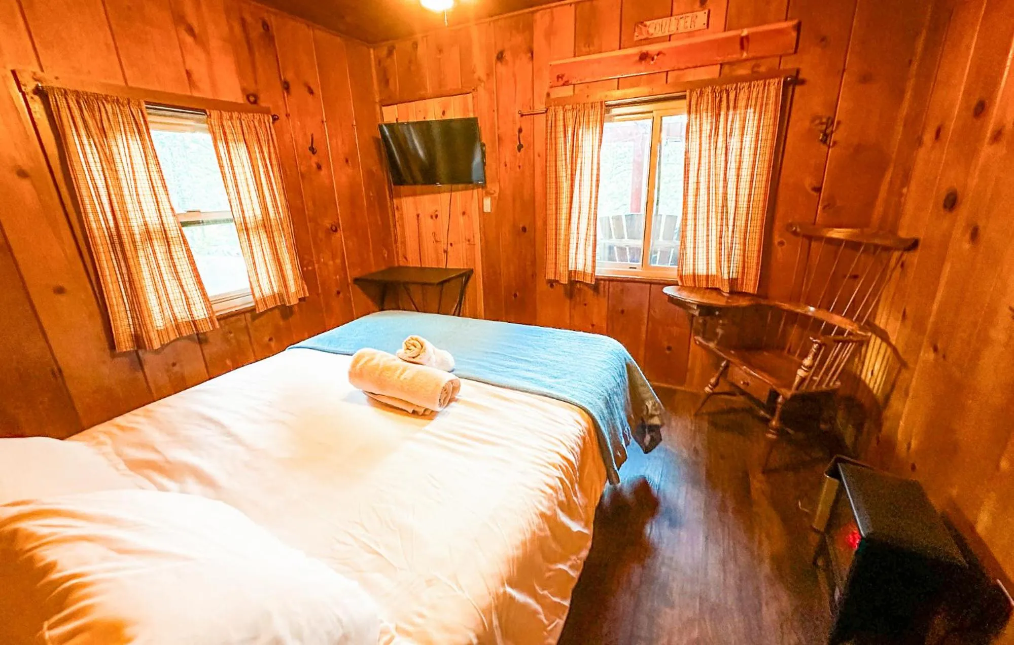Bedroom, Bed in ITH Big Bear Lake Hostel & Lodge