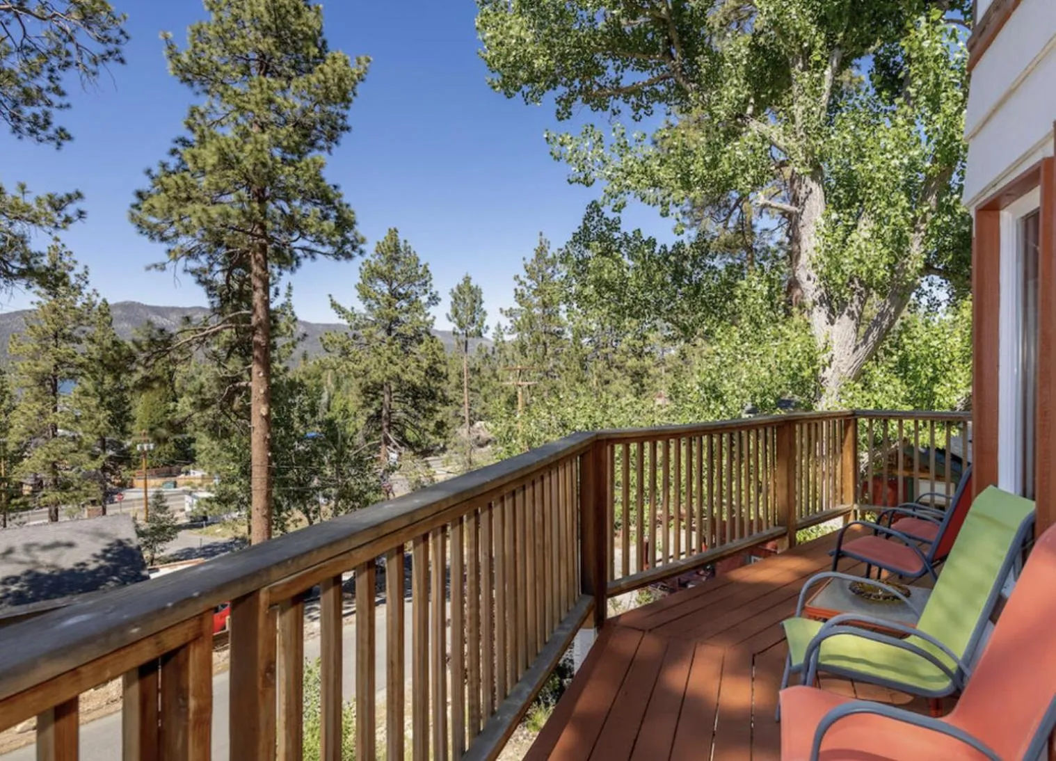 Property building in ITH Big Bear Lake Hostel & Lodge