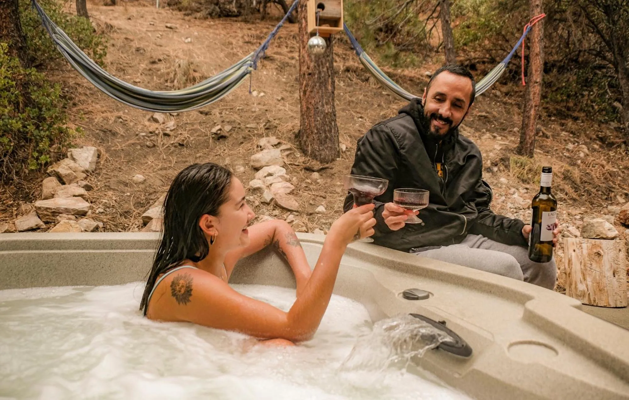 Hot Tub in ITH Big Bear Lake Hostel & Lodge