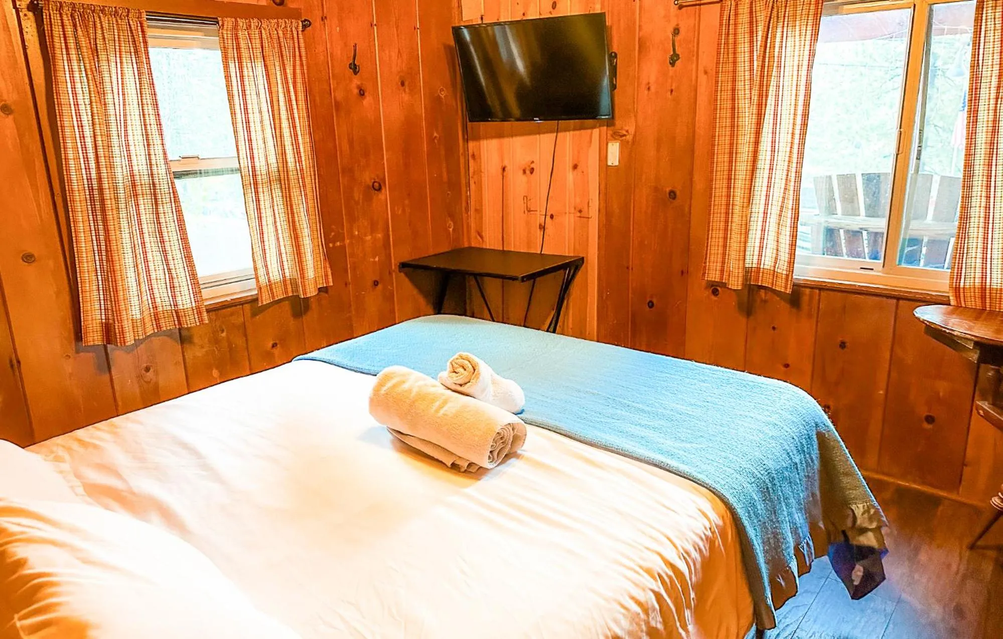 Bedroom, Bed in ITH Big Bear Lake Hostel & Lodge