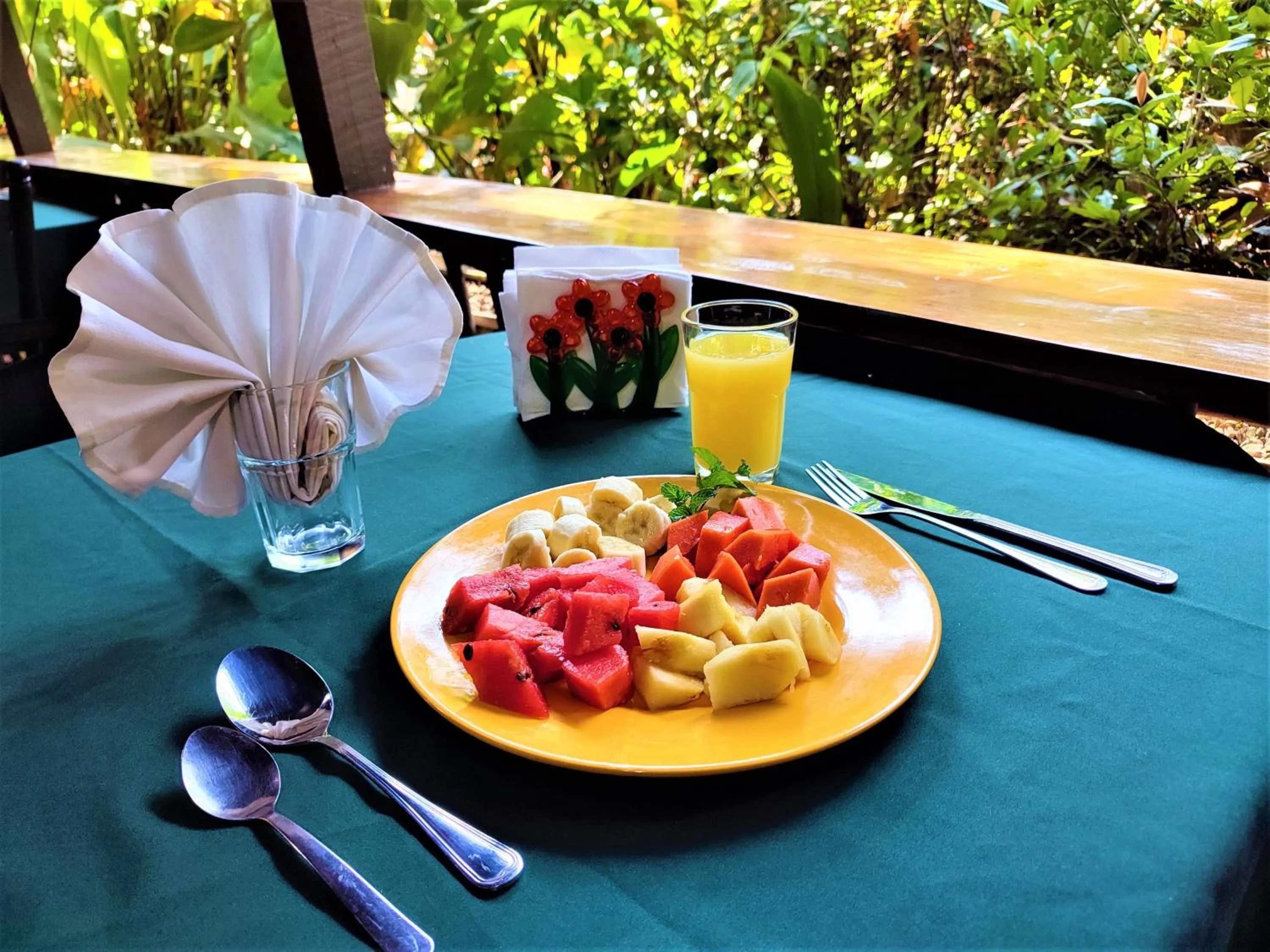 Restaurant/places to eat in Maya Mountain Lodge