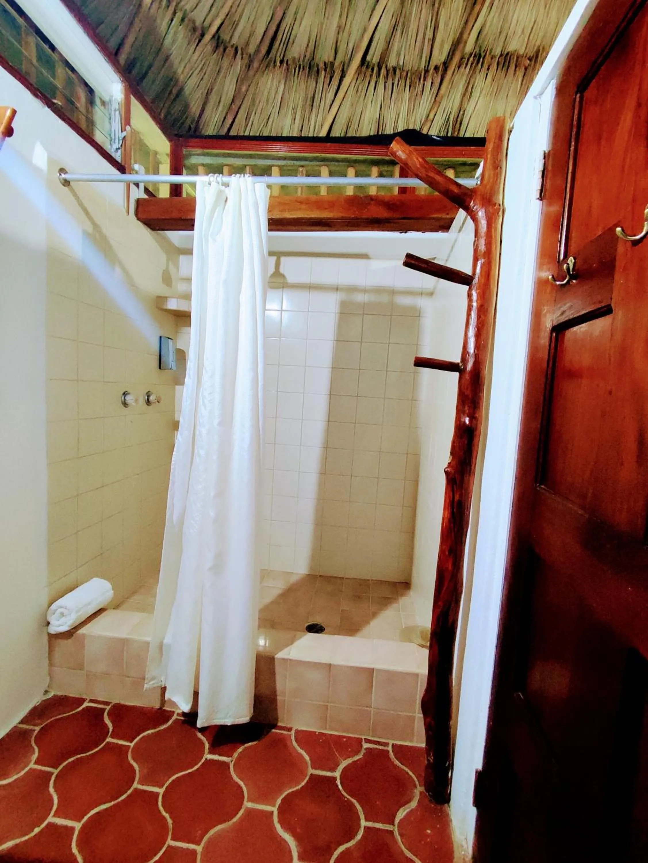 Shower in Maya Mountain Lodge