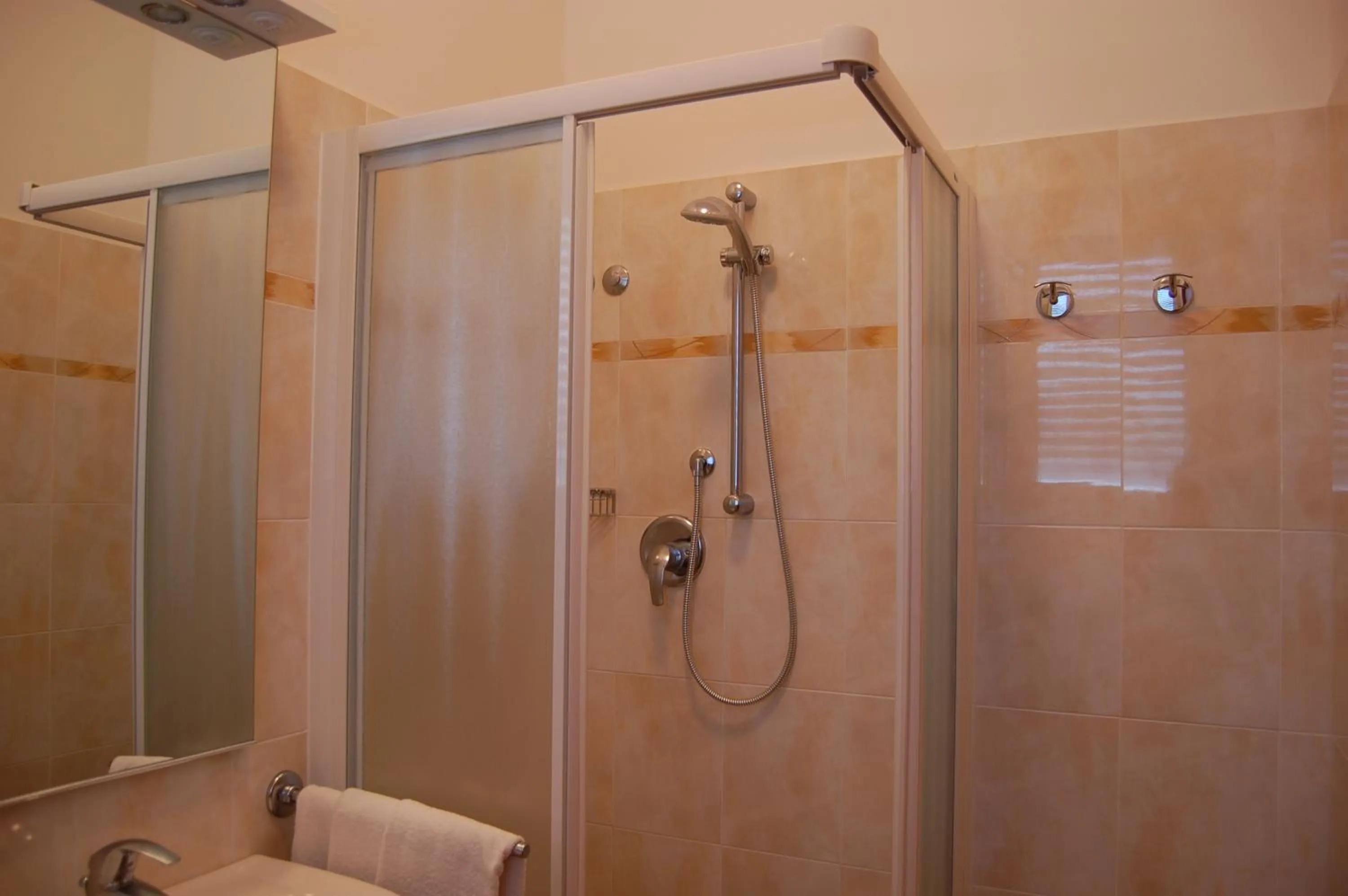 Shower in Hotel Massimo