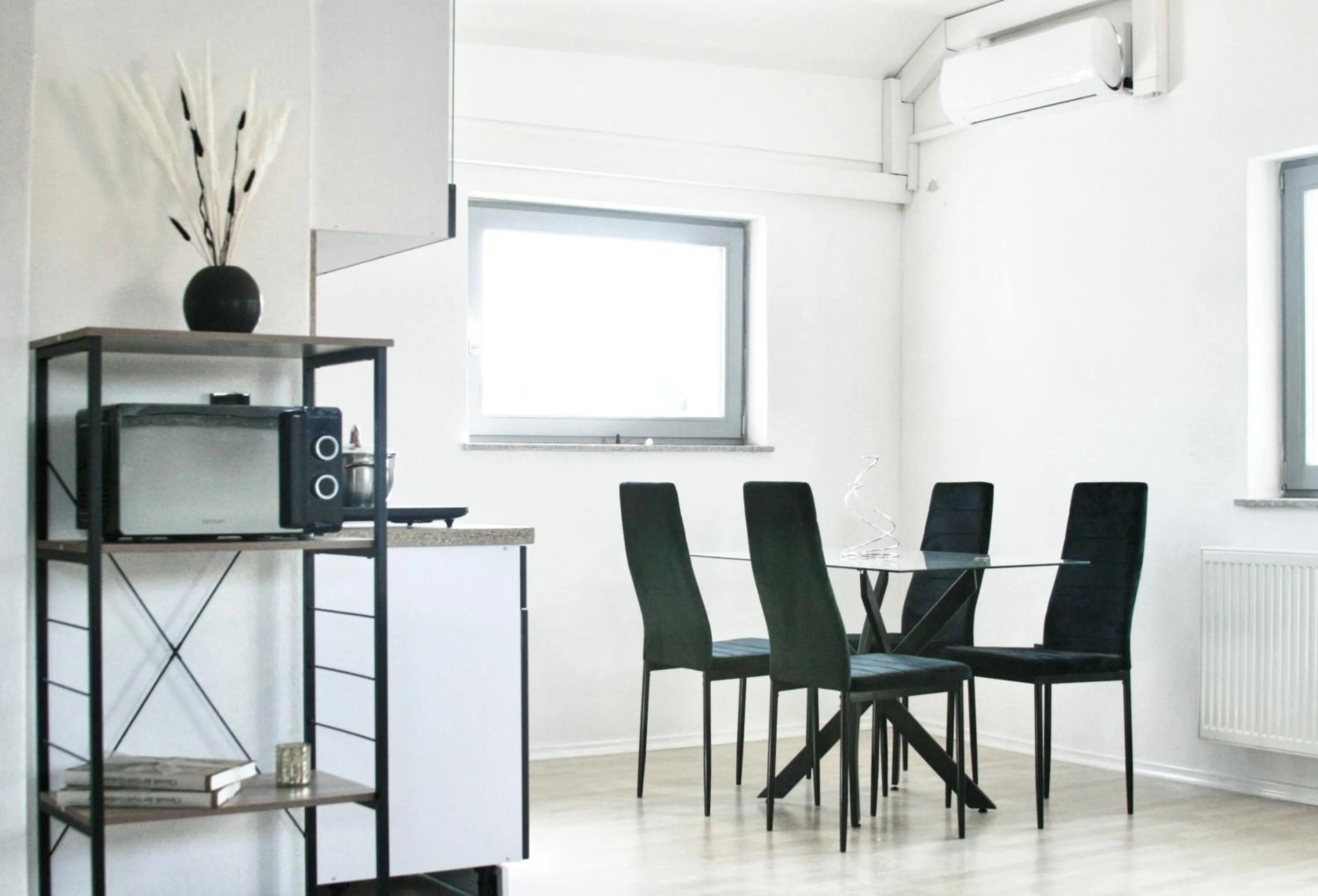 Coffee/tea facilities in The Manhattan A Boutique Hotel By American Ease