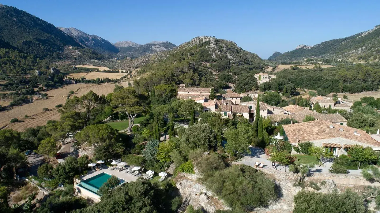 Garden view in Finca Hotel Son Palou Garden view in Finca Hotel Son Palou