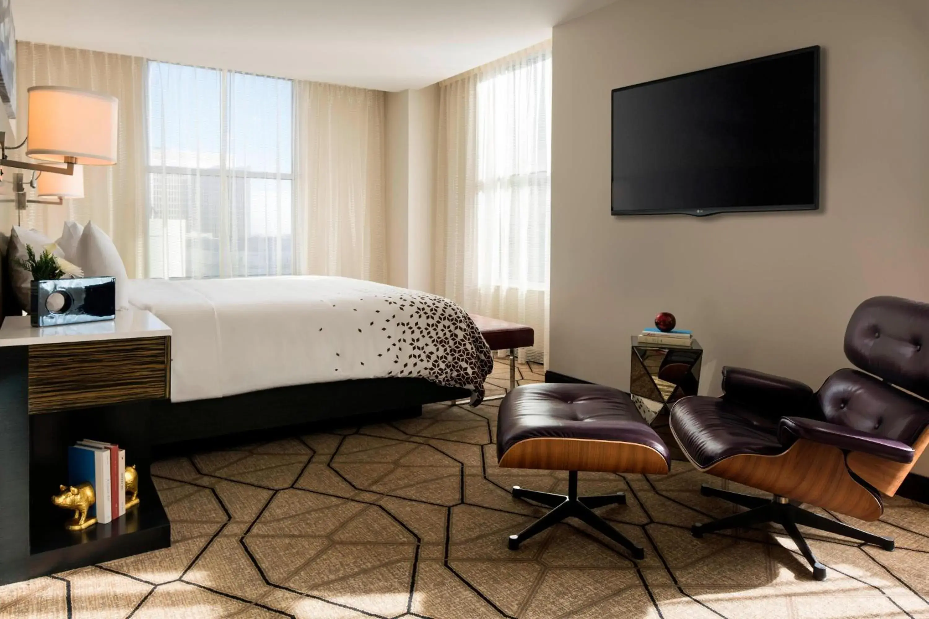 Luxury, 1 Bedroom Suite, 1 King in Renaissance Denver Downtown City Center Hotel Luxury, 1 Bedroom Suite, 1 King in Renaissance Denver Downtown City Center Hotel