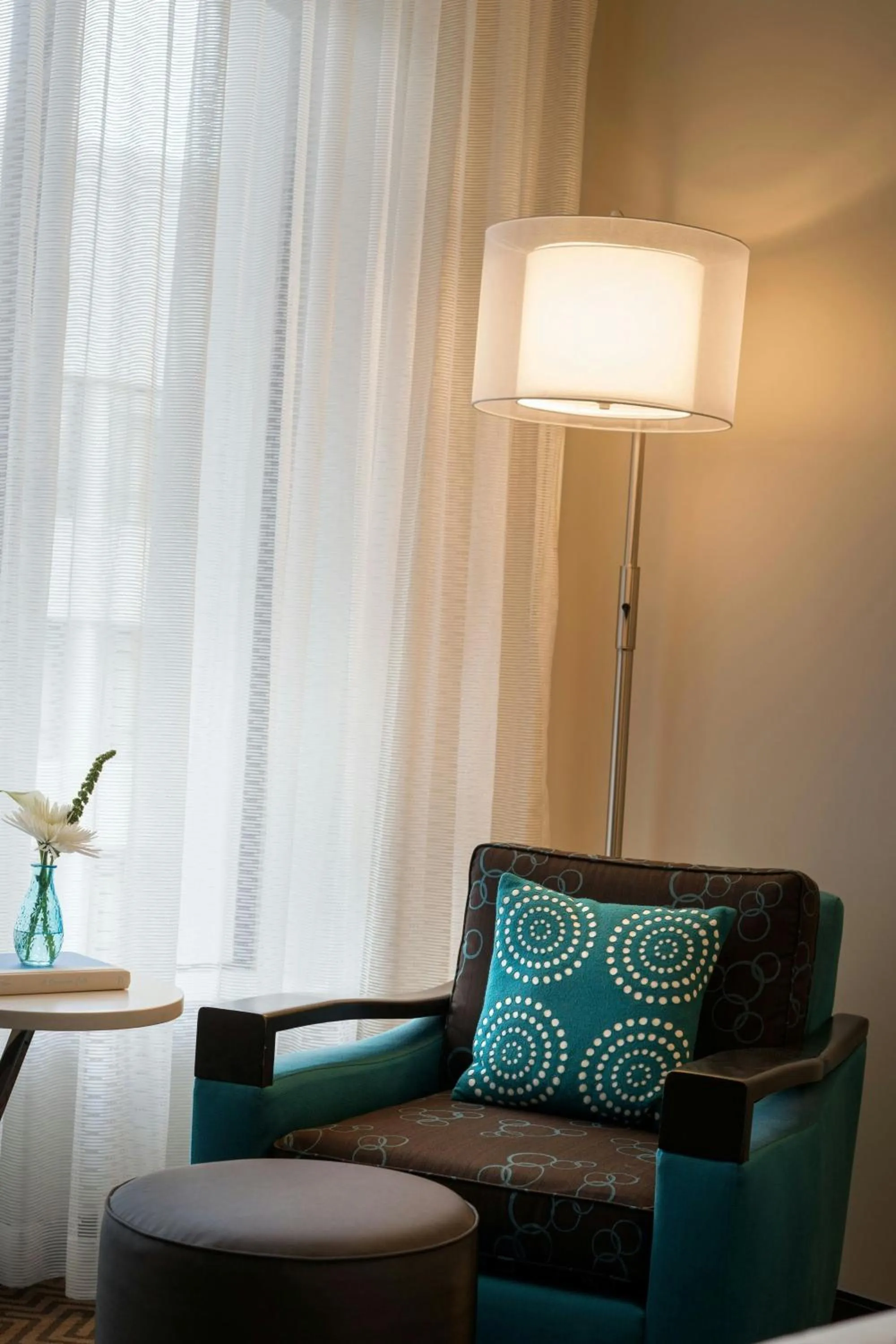 Photo of the whole room in Renaissance Denver Downtown City Center Hotel