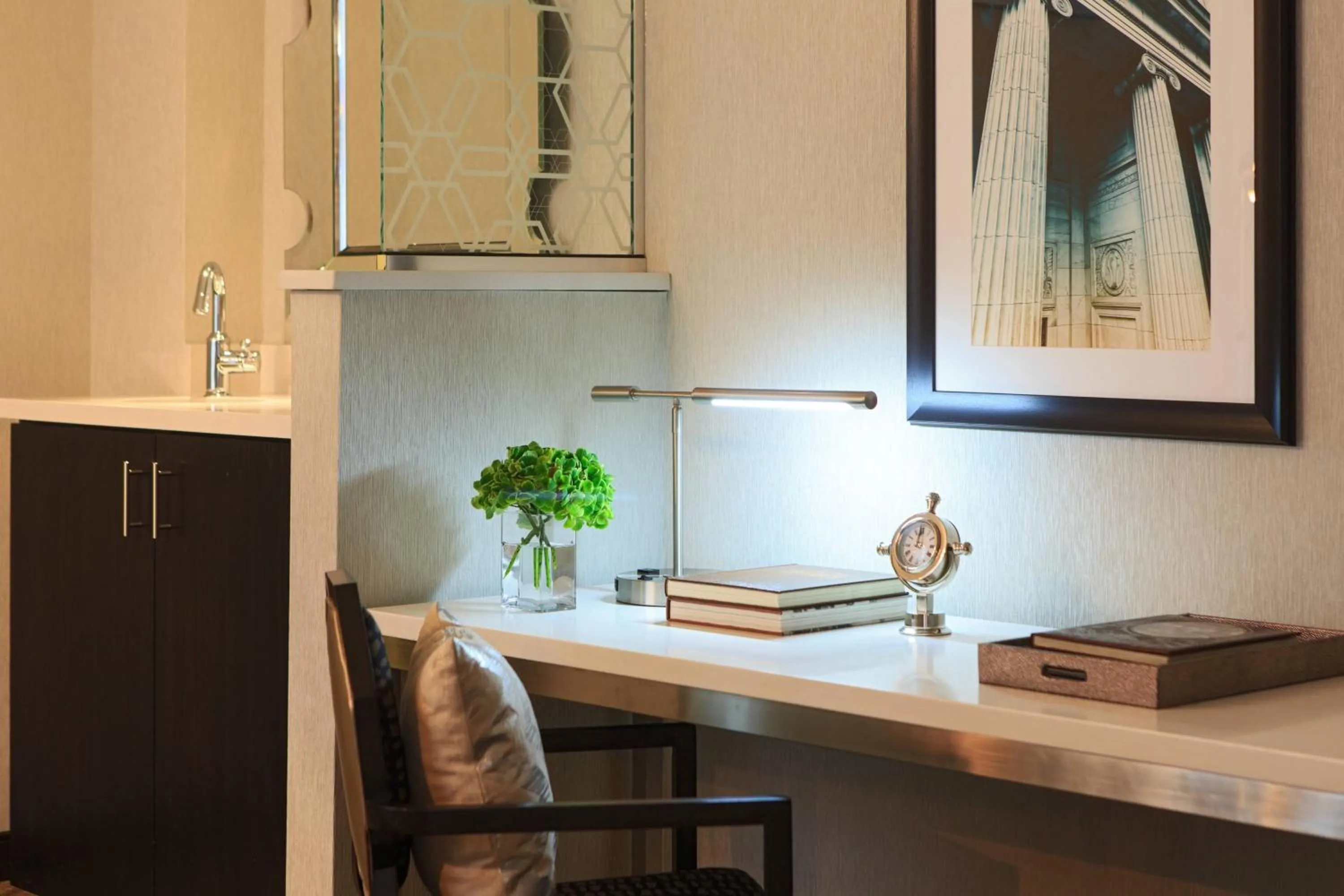 Photo of the whole room in Renaissance Denver Downtown City Center Hotel