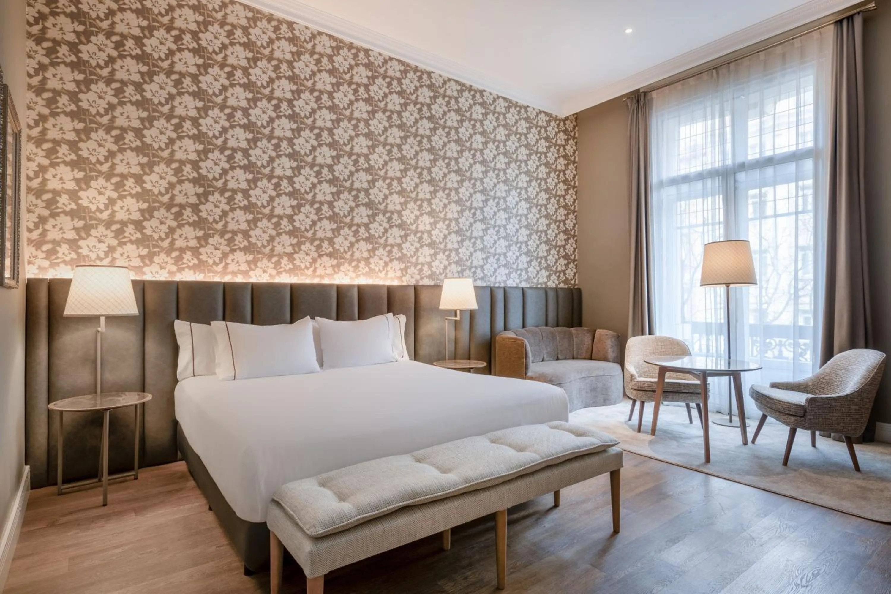 Photo of the whole room, Bed in Hotel Palacio del Retiro, Autograph Collection