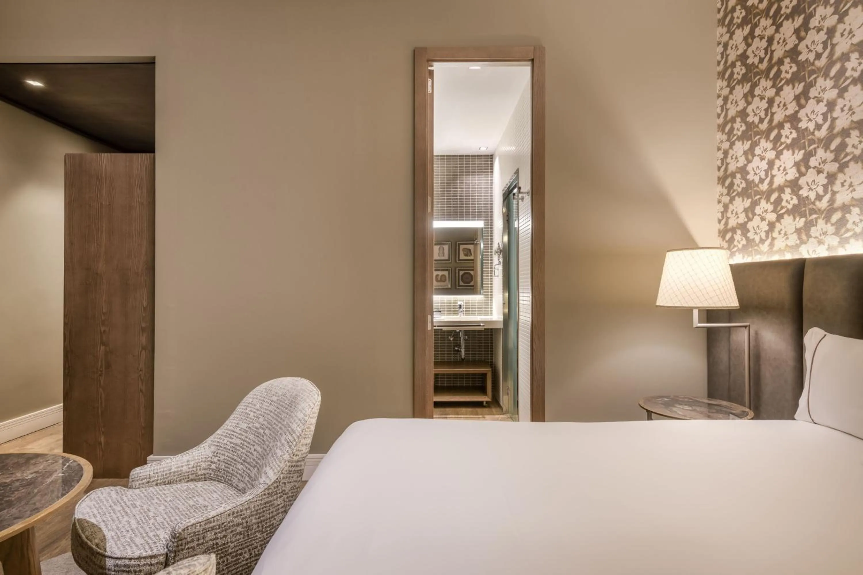 Photo of the whole room, Bed in Hotel Palacio del Retiro, Autograph Collection