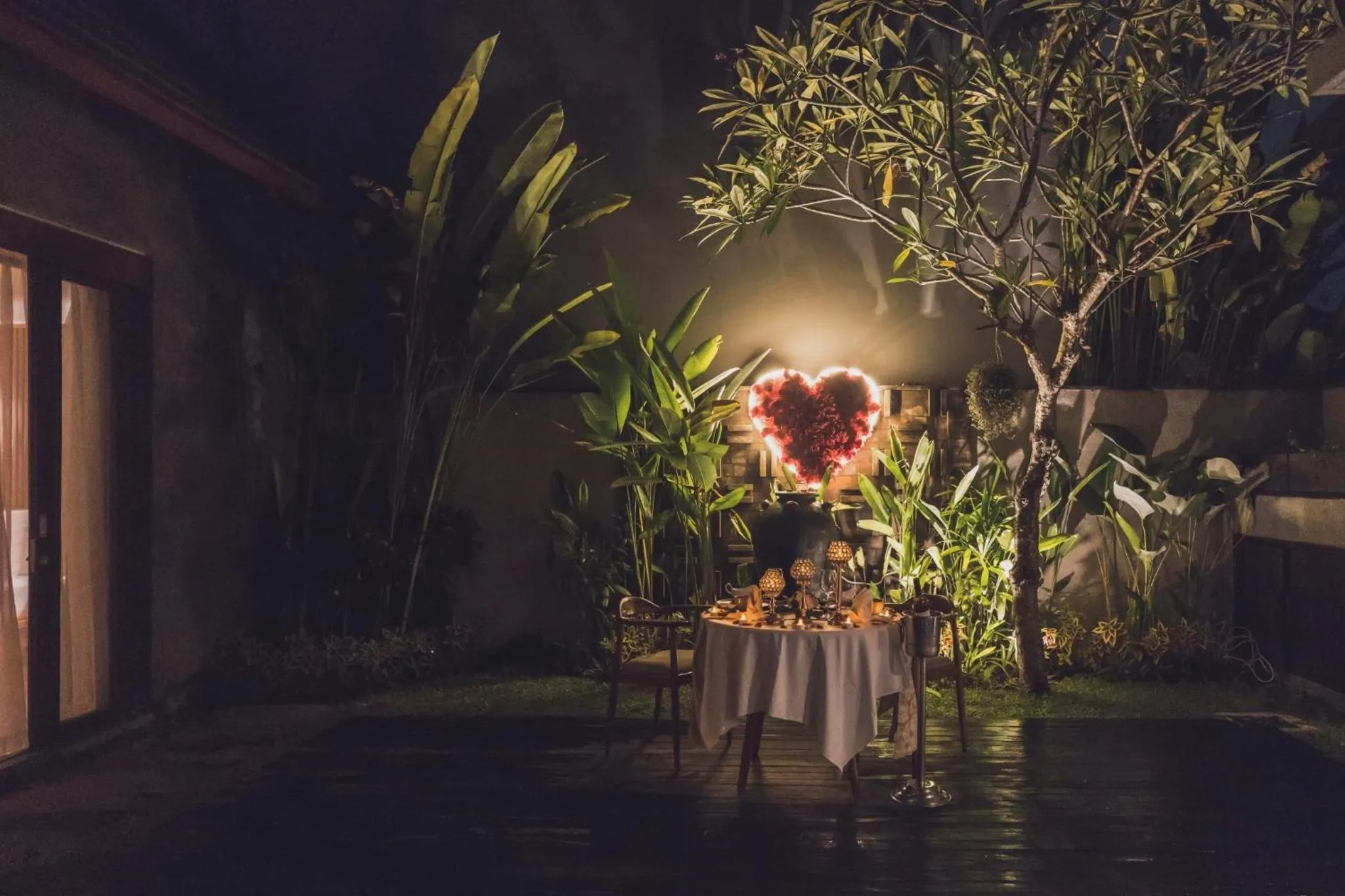 Restaurant/places to eat in Teratai Villa Canggu by Ini Vie Hospitality