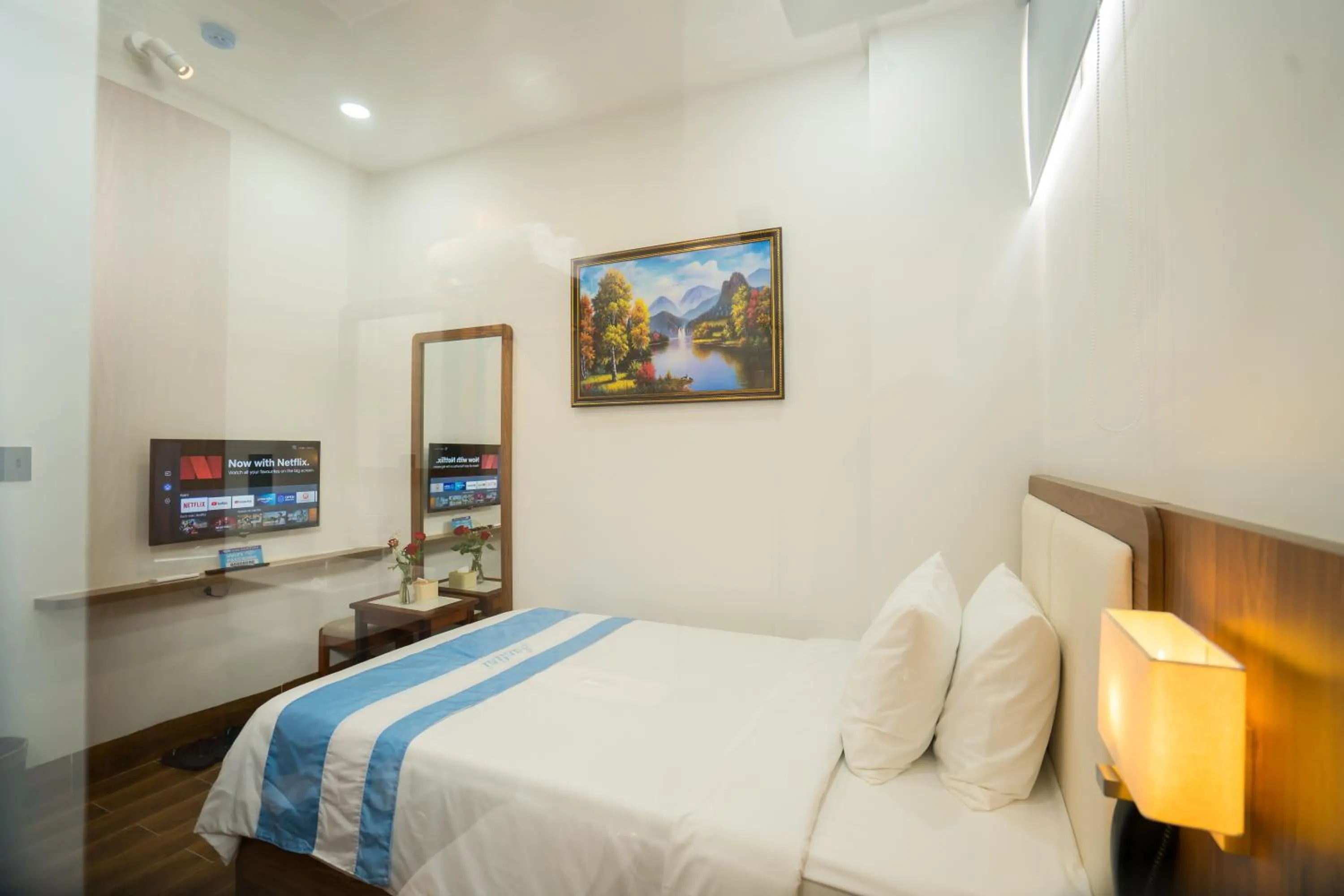 Bedroom, Bed in Santini Hotel