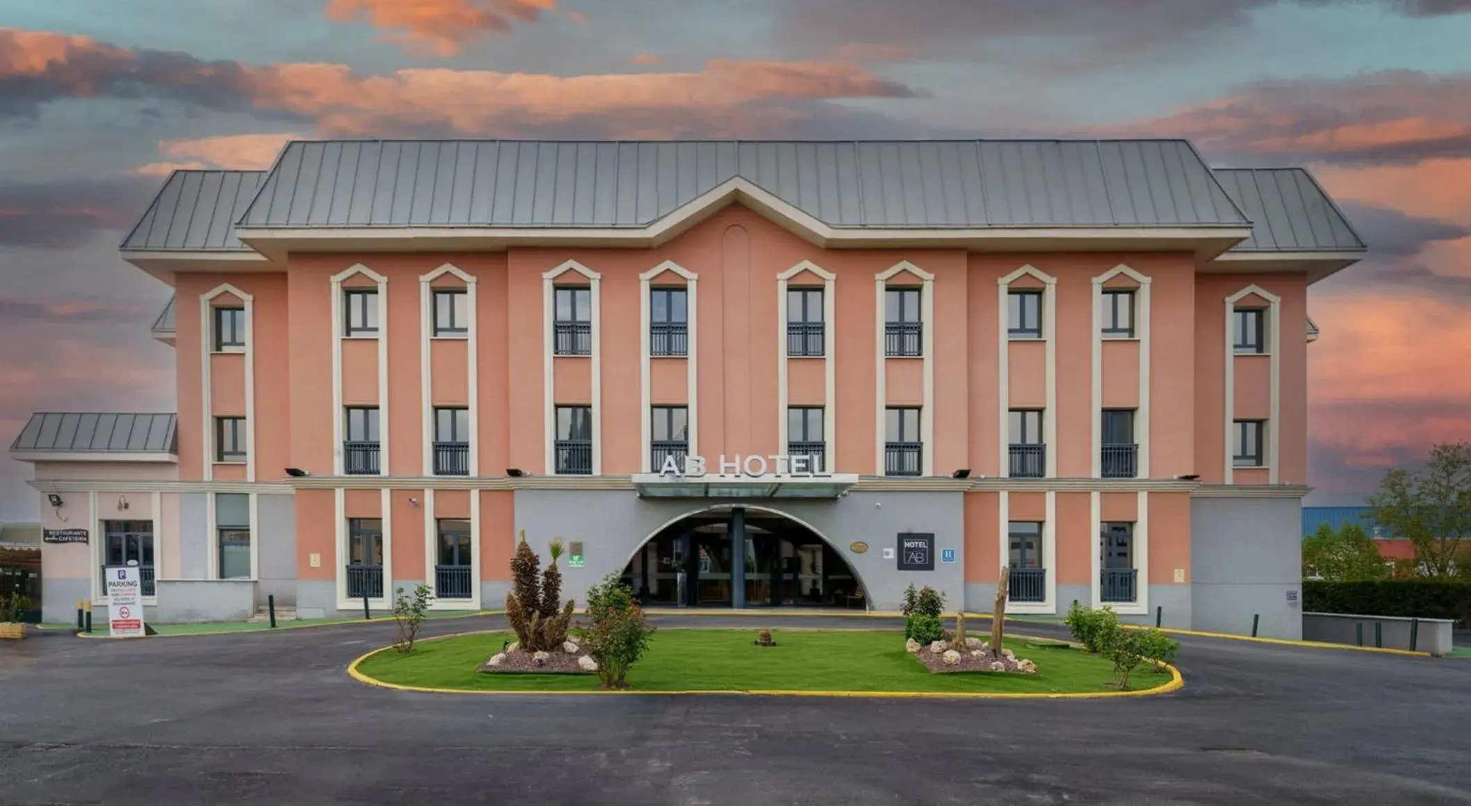 Property building in Sercotel AB Arganda Property building in Sercotel AB Arganda