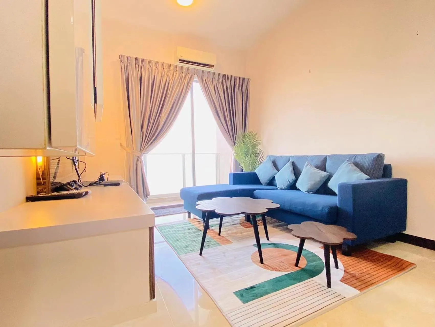 Living room in Silver Scape Residence Melaka Raya By Heystay Management