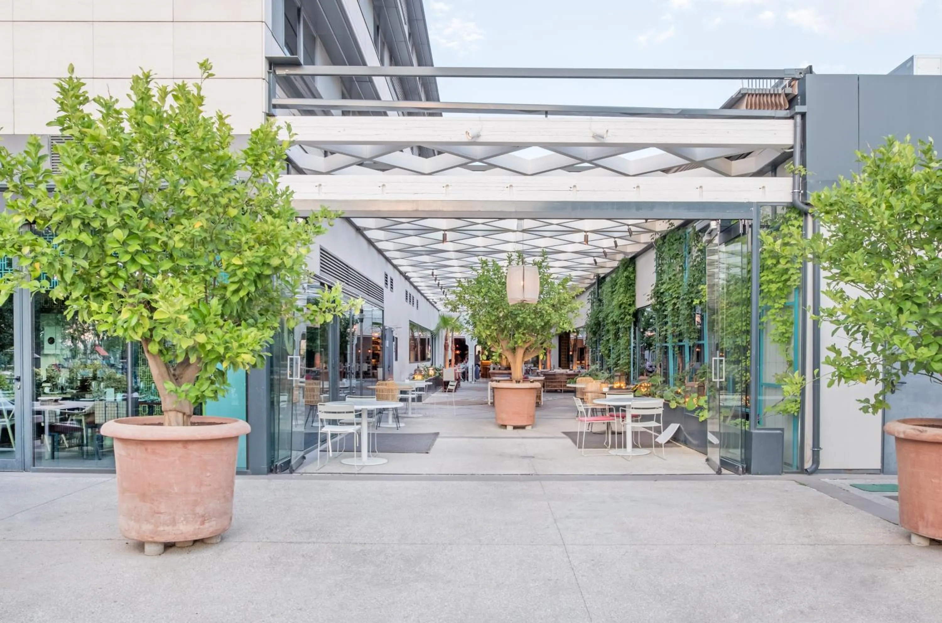 Aravaca Village Hotel