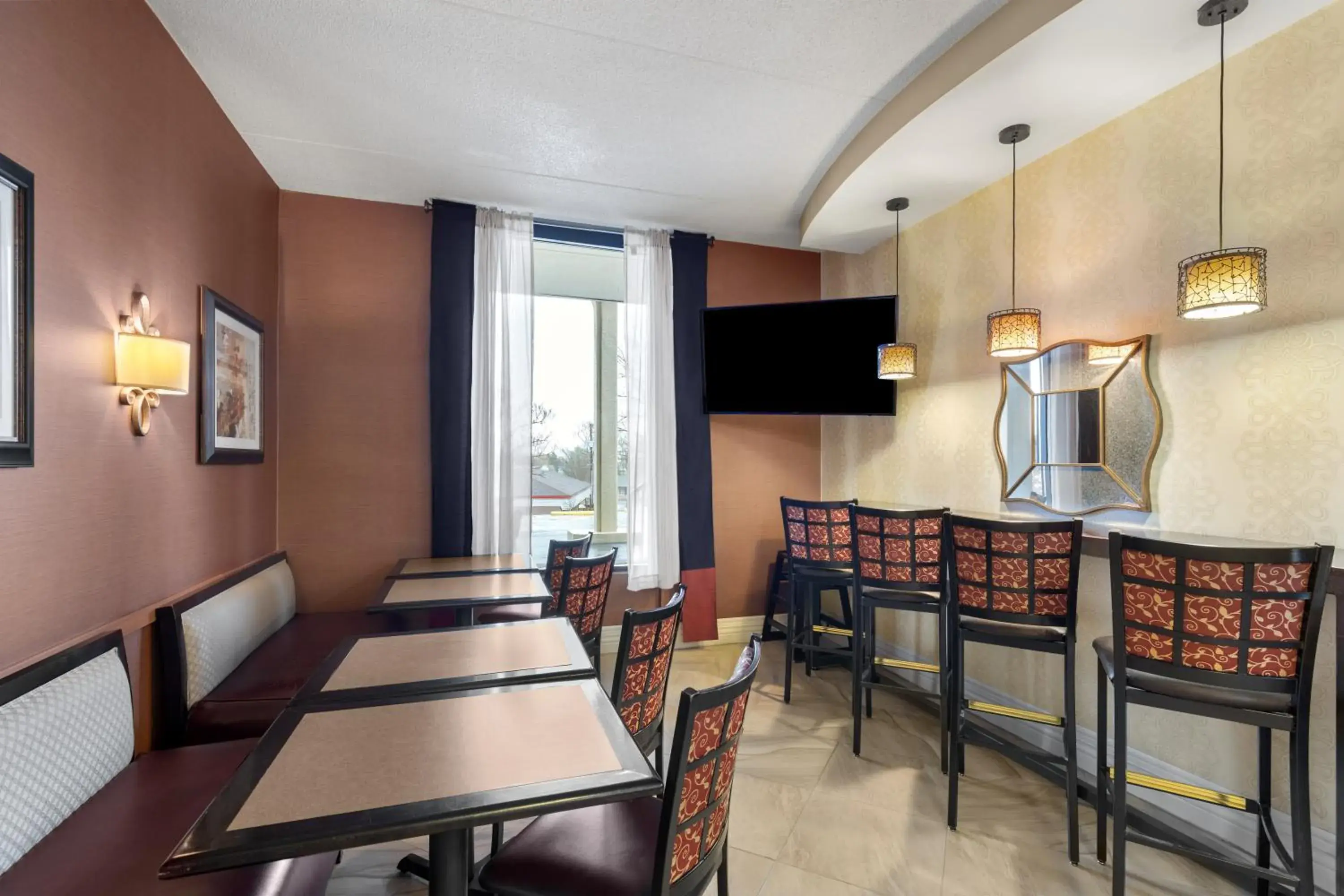 Breakfast in Days Inn by Wyndham Columbia Kentucky Breakfast in Days Inn by Wyndham Columbia Kentucky