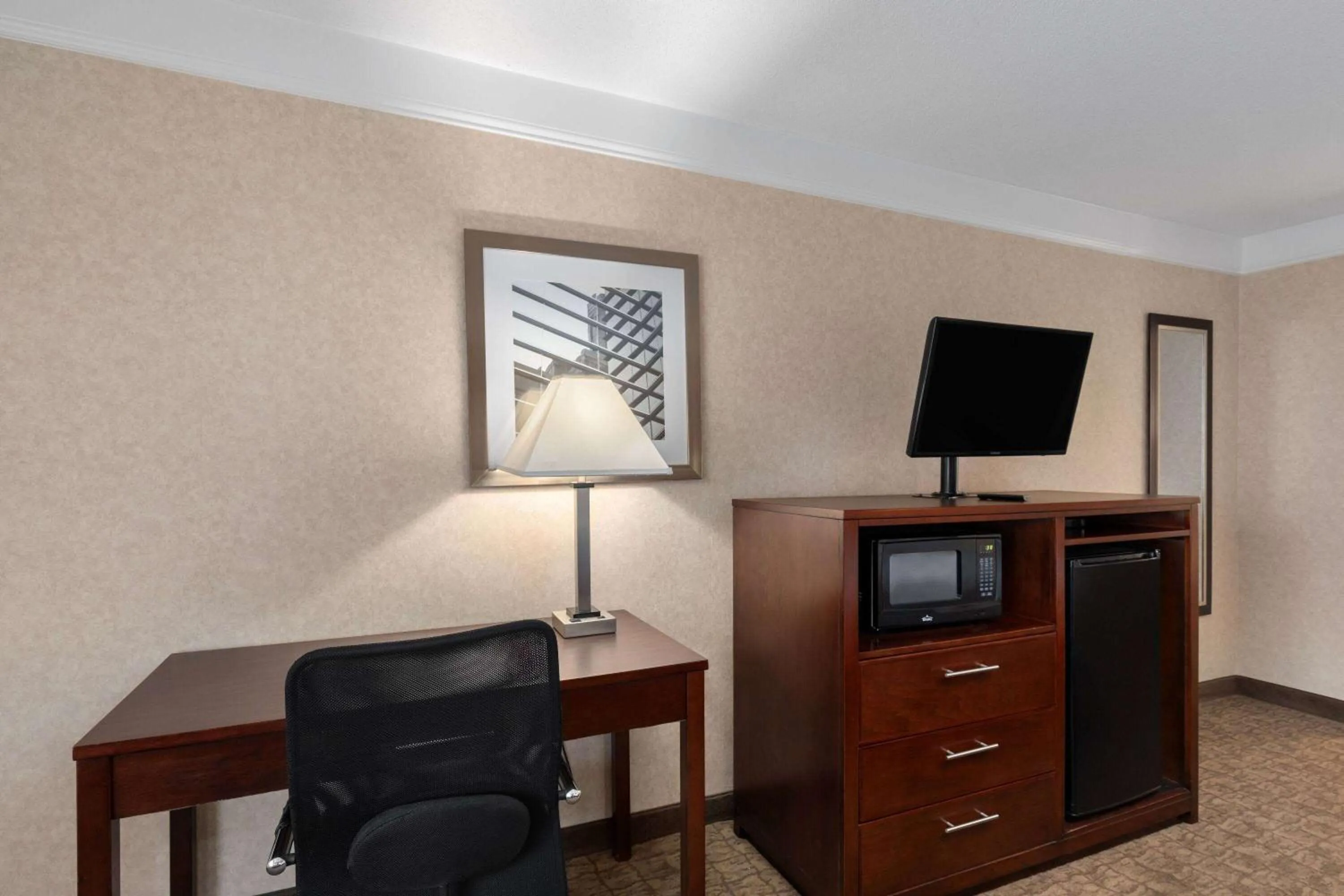 Photo of the whole room in Days Inn by Wyndham Columbia Kentucky