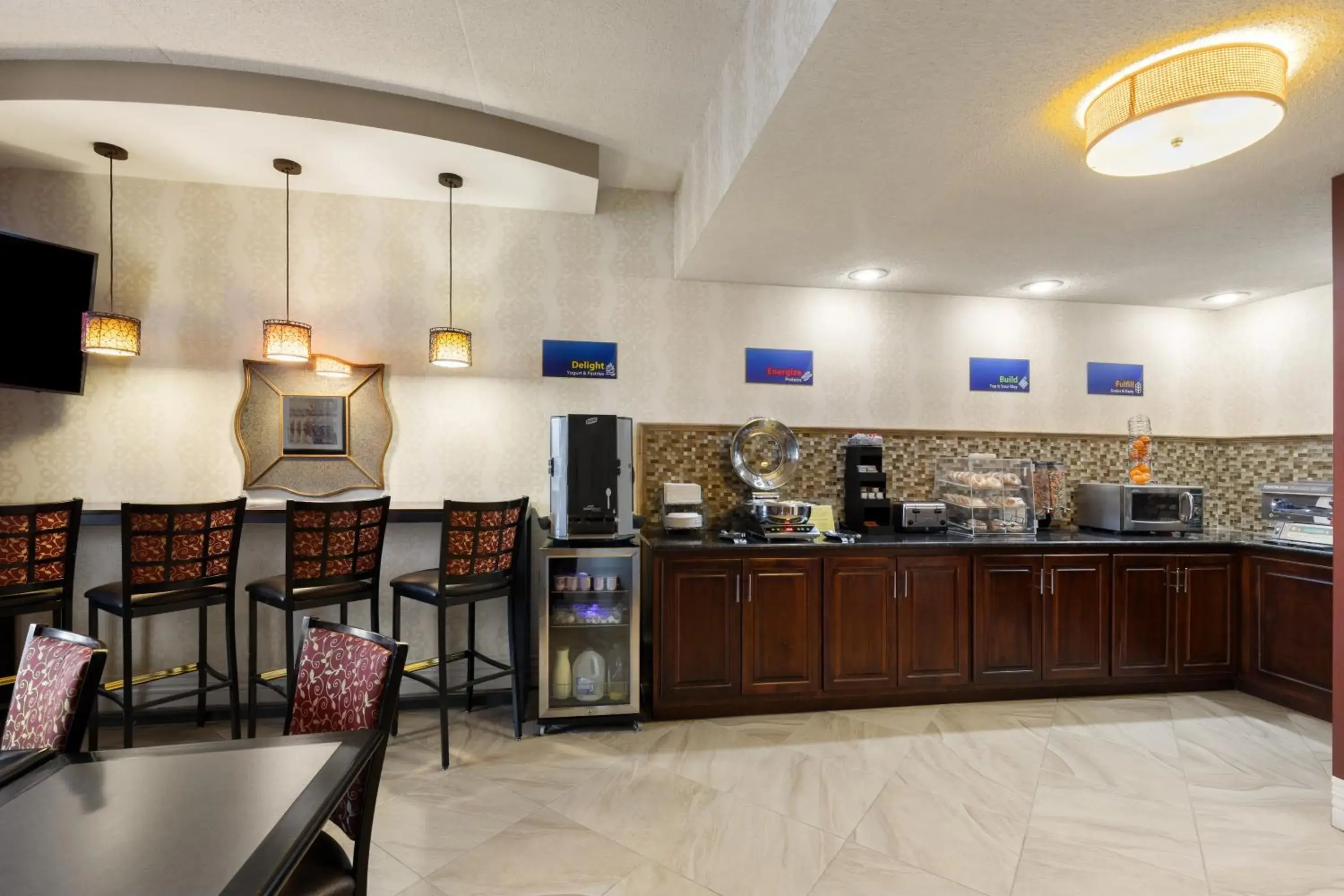 Breakfast in Days Inn by Wyndham Columbia Kentucky Breakfast in Days Inn by Wyndham Columbia Kentucky