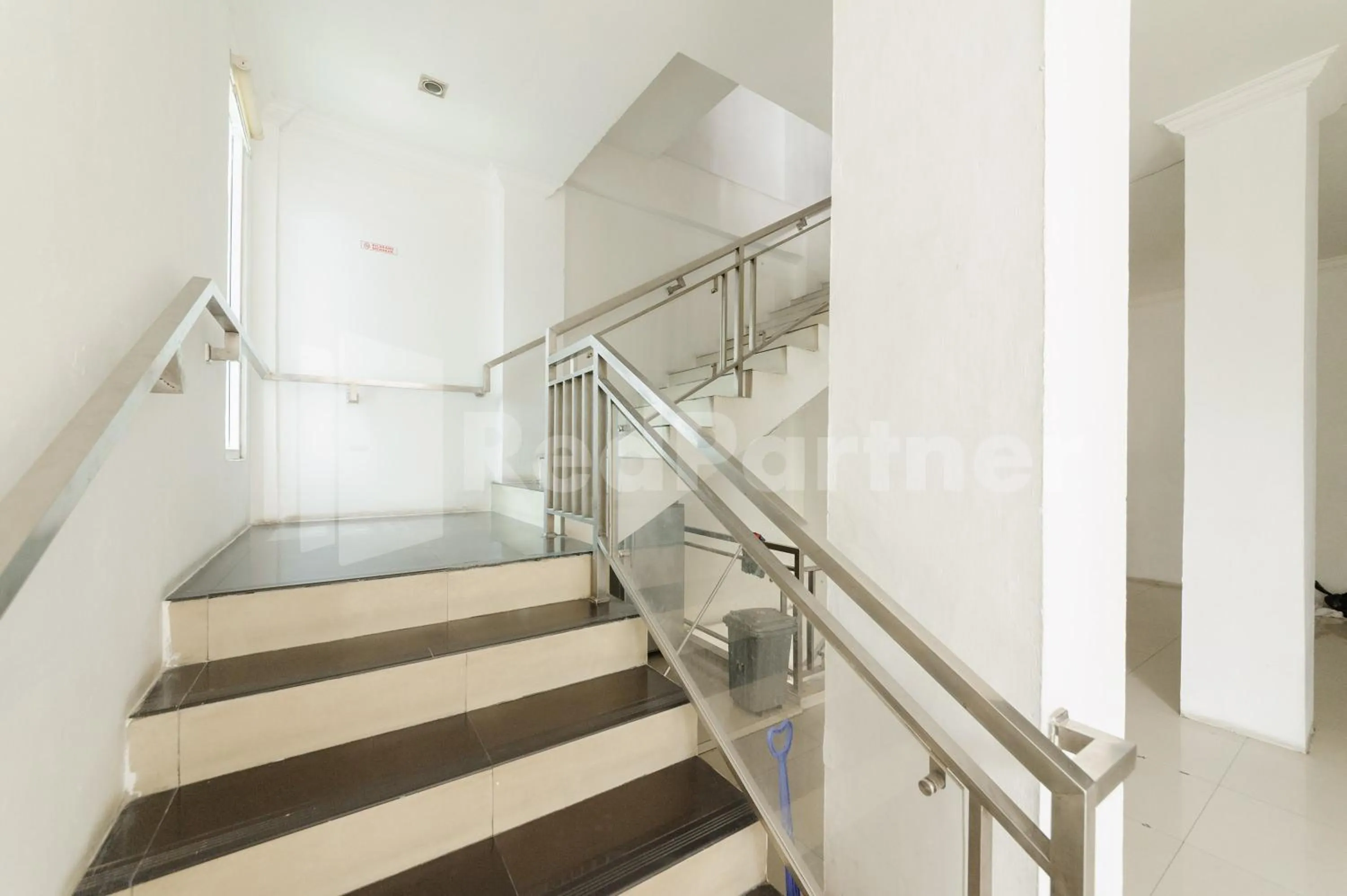 Property building in RedDoorz at Wisma Nabila Syariah near Masjid Raya Baiturrahman Banda Aceh