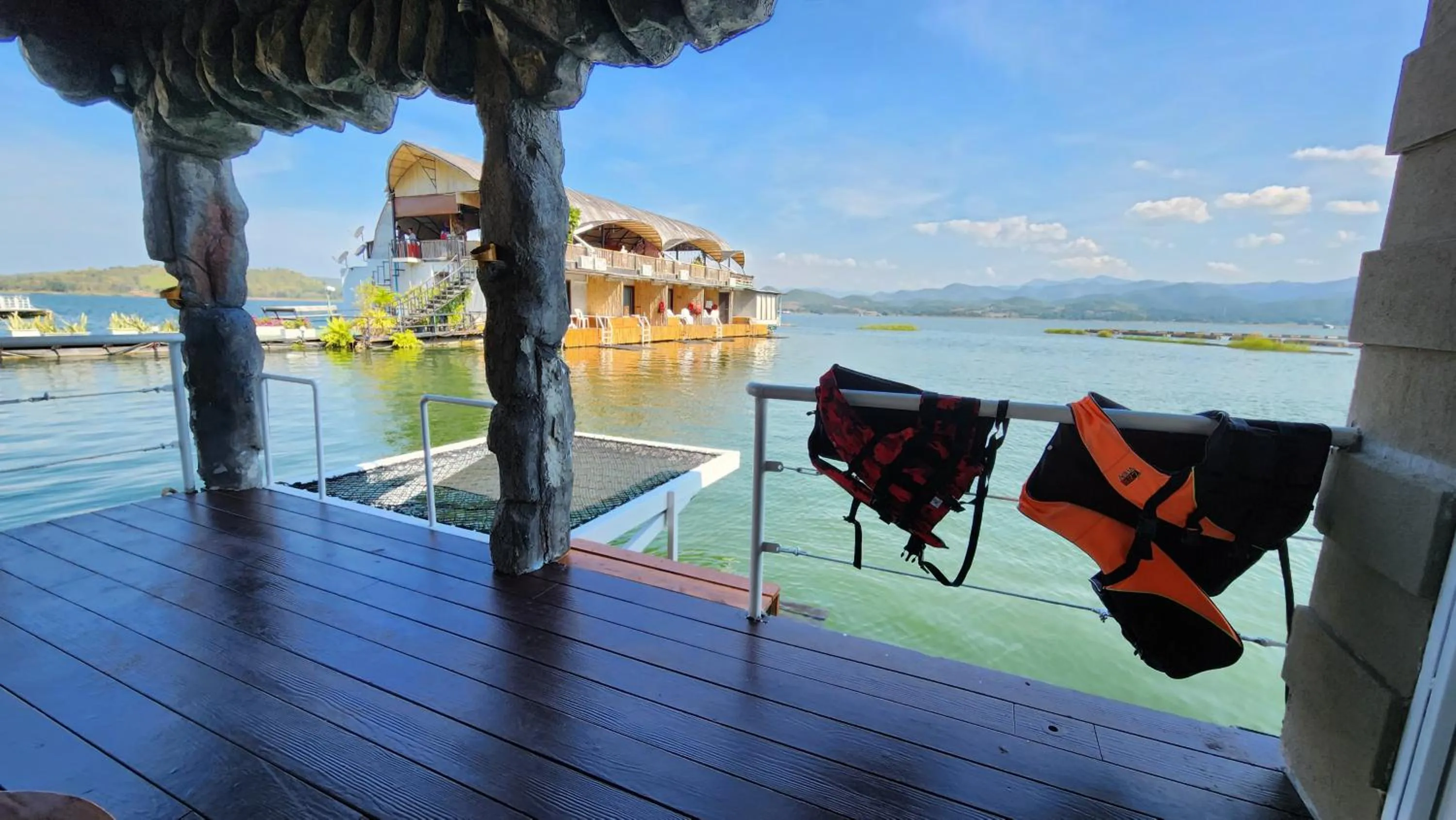 บ้านไร่ วรรณ วาลย์ รีสอร์ท