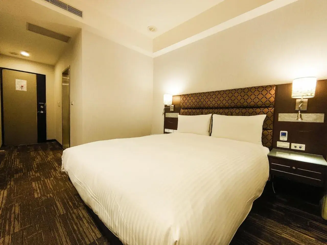 Photo of the whole room, Bed in Hub Hotel Banqiao Branch Photo of the whole room, Bed in Hub Hotel Banqiao Branch