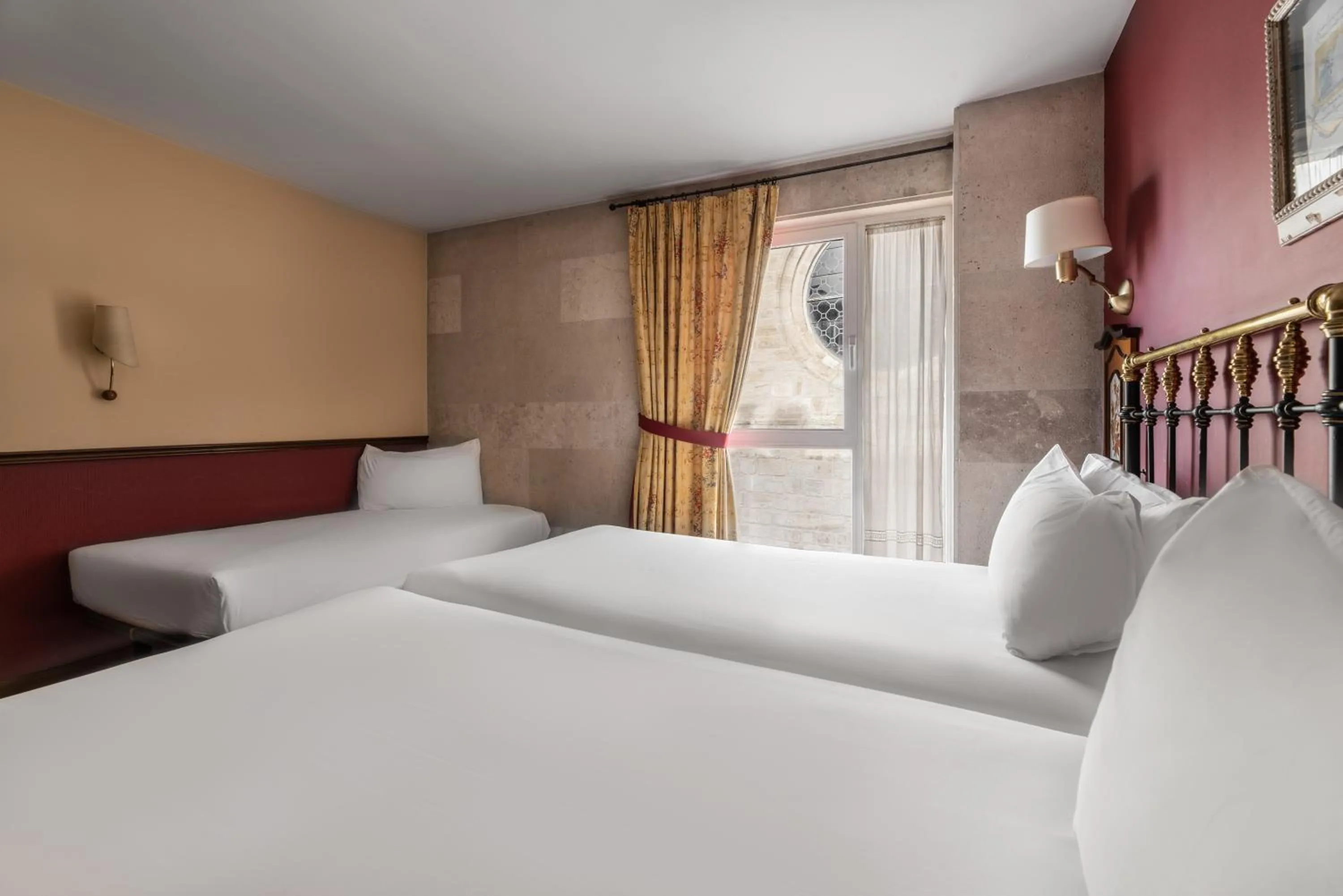 Bedroom, Bed in Crisol Mesón del Cid