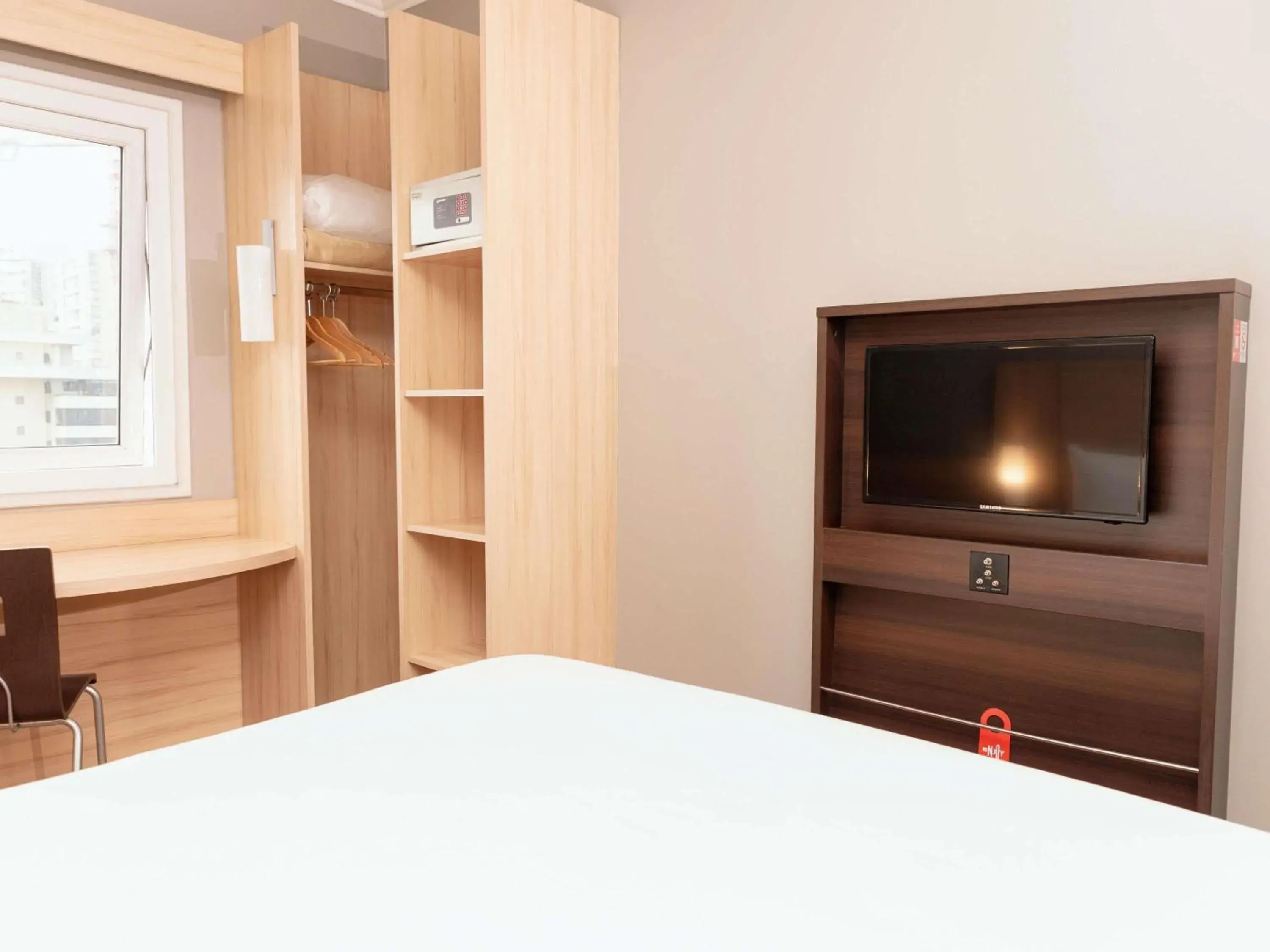 Bedroom, Bed in ibis Santiago Las Condes Bedroom, Bed in ibis Santiago Las Condes