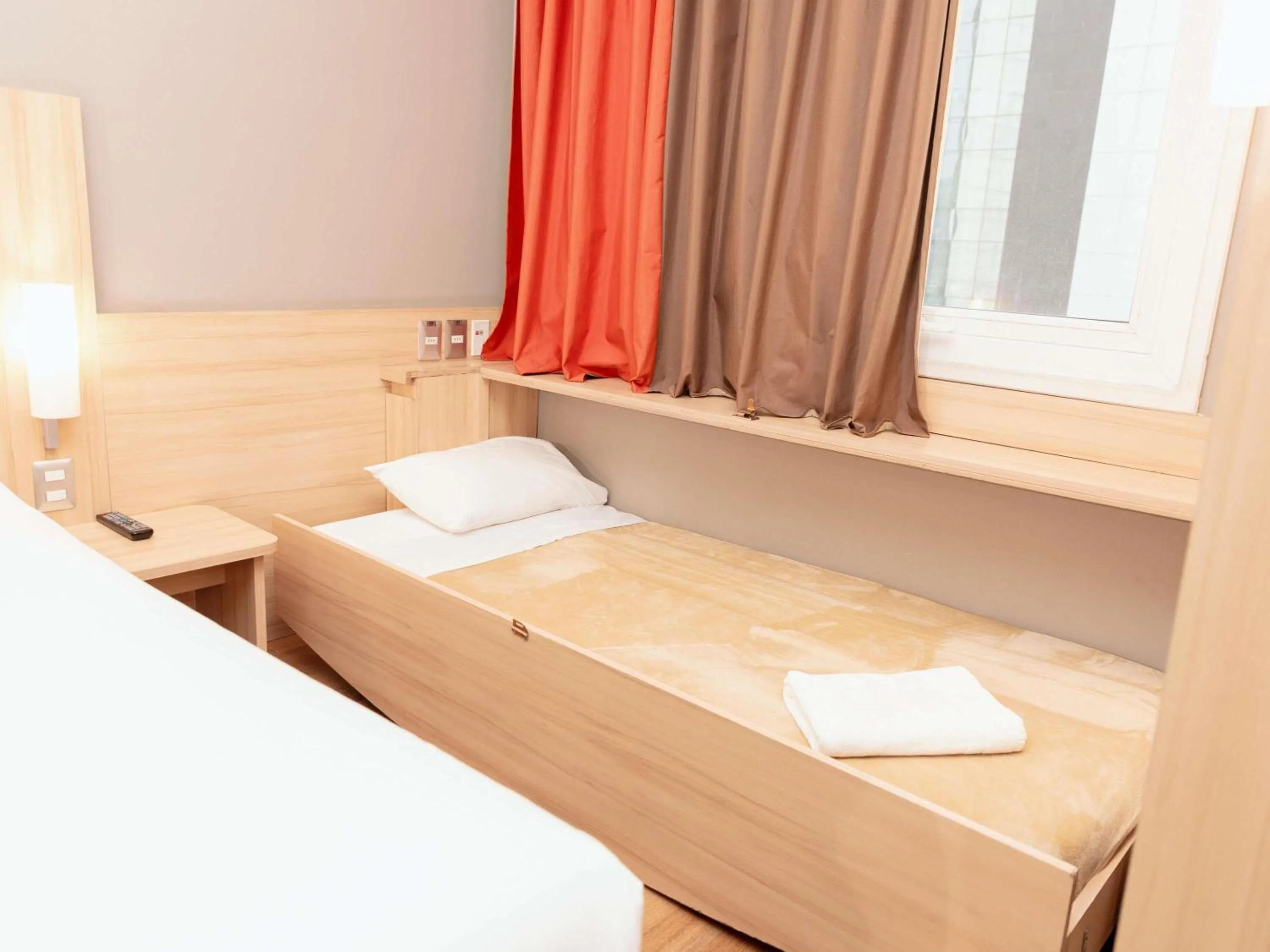 Bedroom, Bed in ibis Santiago Las Condes