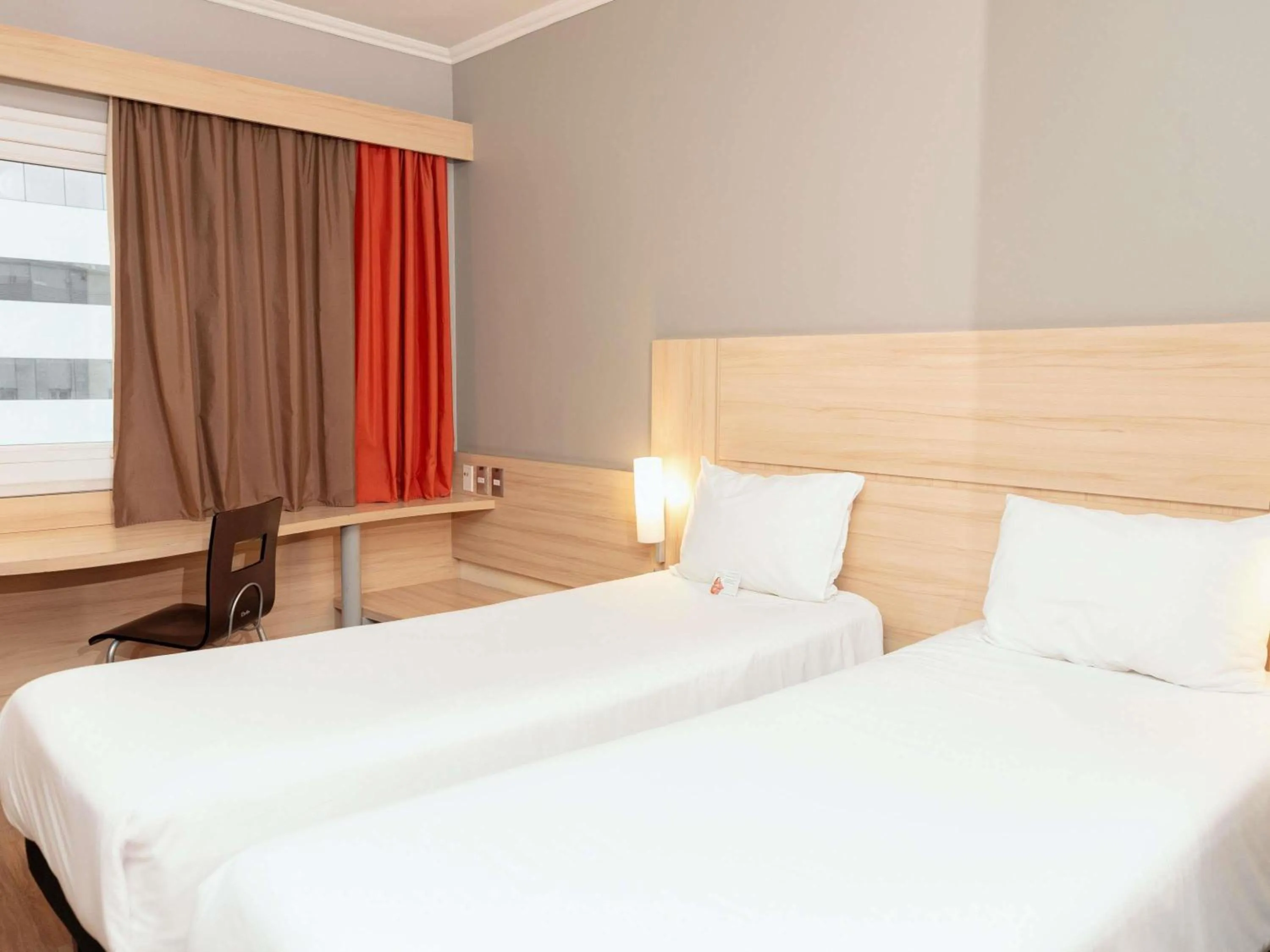 Bedroom, Bed in ibis Santiago Las Condes