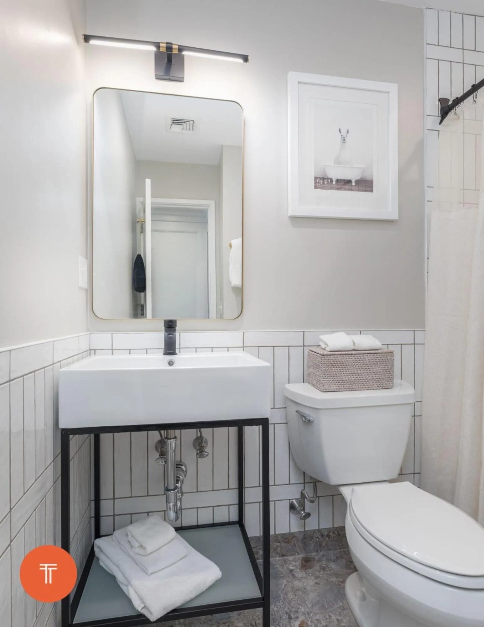 Bathroom in 304 Newbury Street by Thatch