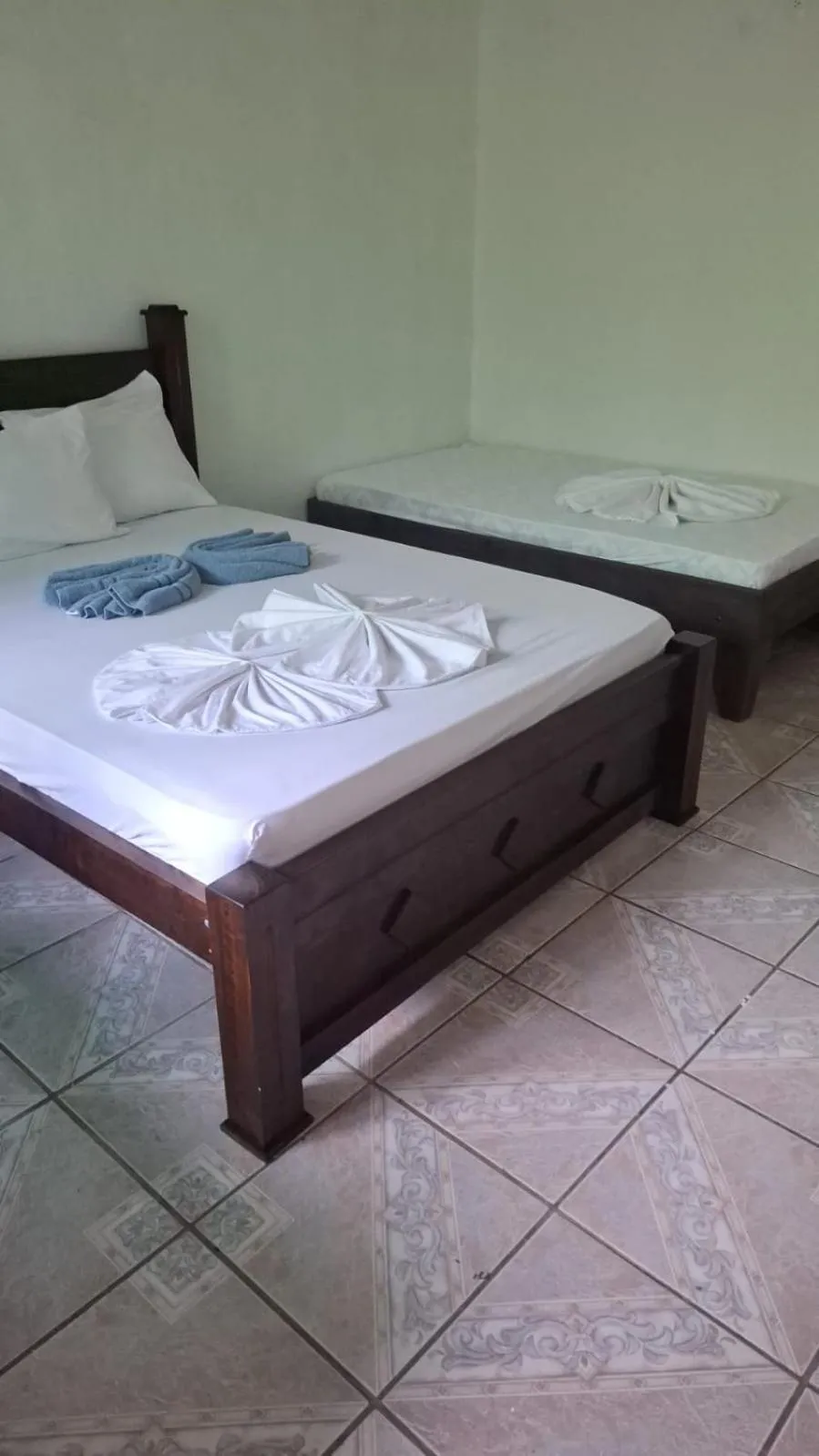 Bedroom, Bed in Cabinas Tortuguero Natural
