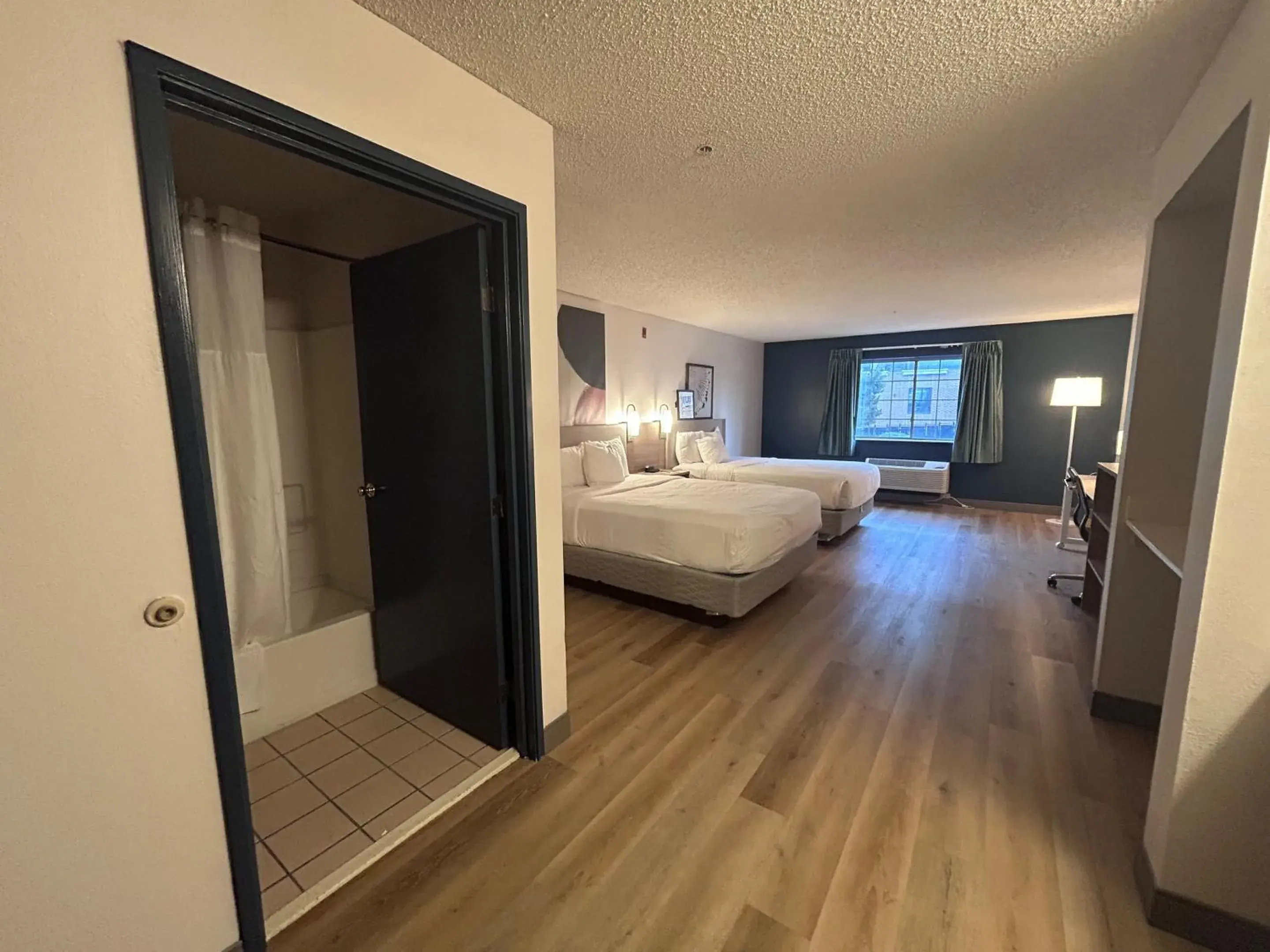 Property building, Bed in Quality Inn Denver Tech Center Property building, Bed in Quality Inn Denver Tech Center