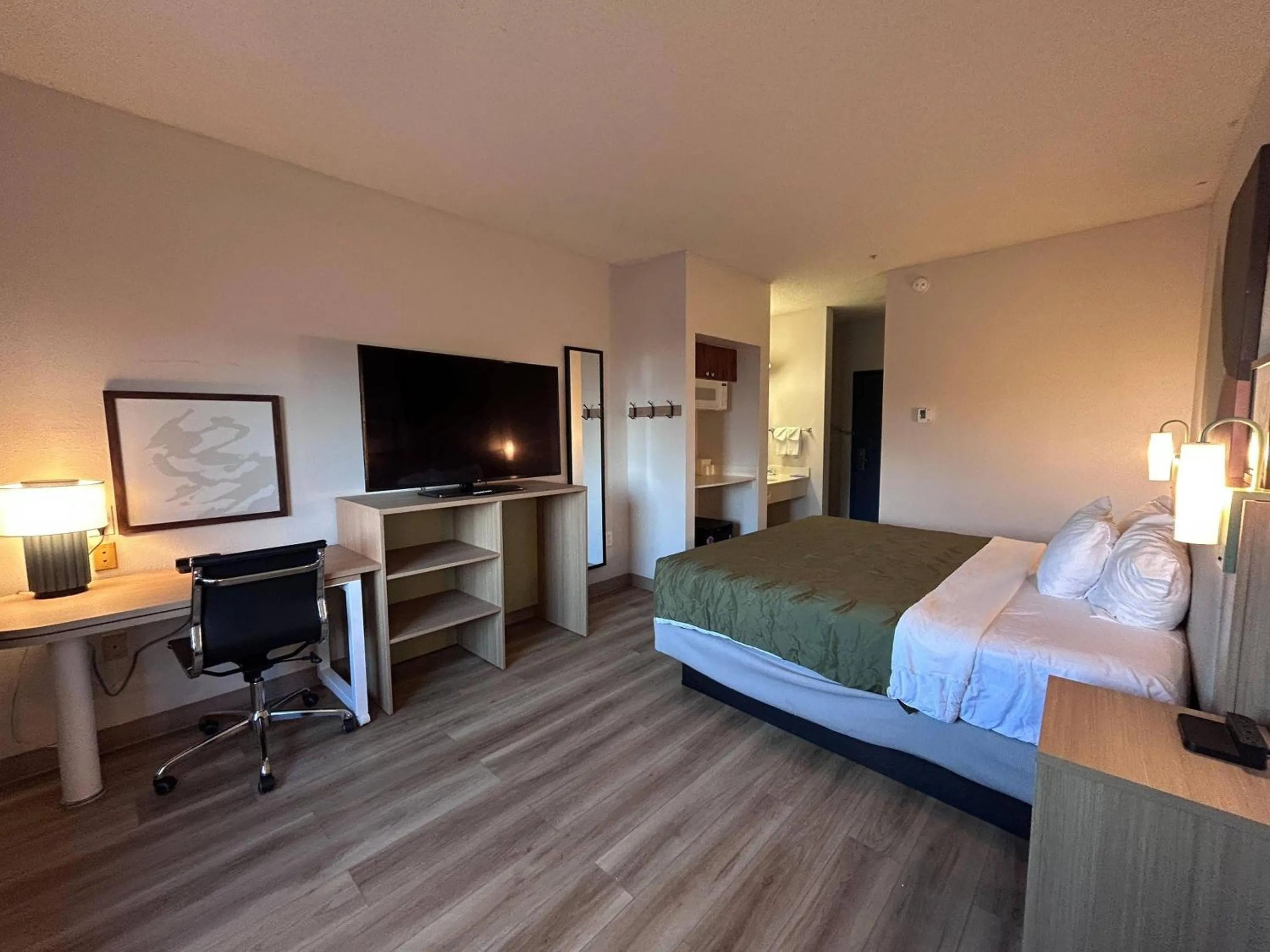 Bedroom, Bed in Quality Inn Denver Tech Center