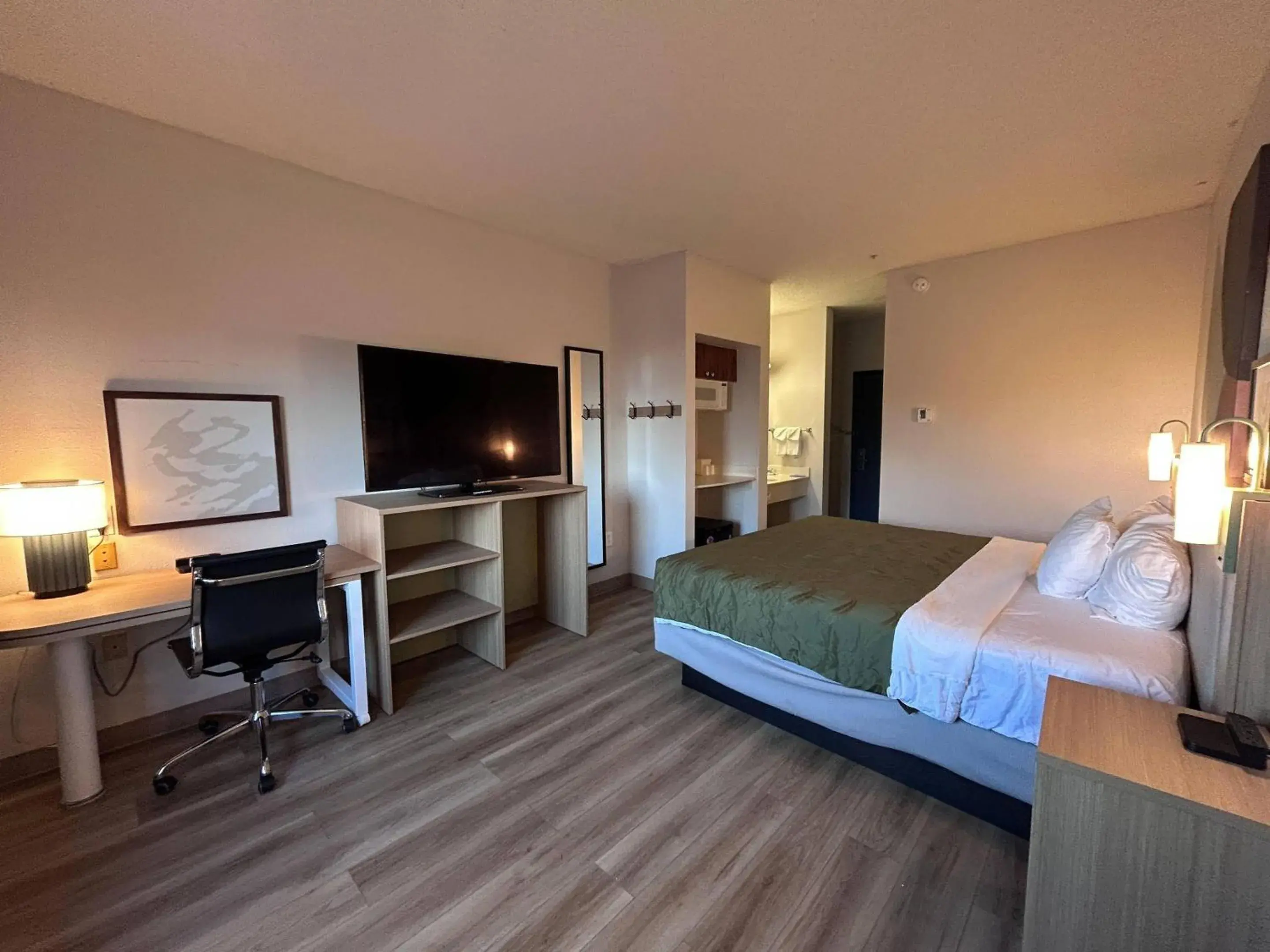 Bedroom, Bed in Quality Inn Denver Tech Center Bedroom, Bed in Quality Inn Denver Tech Center