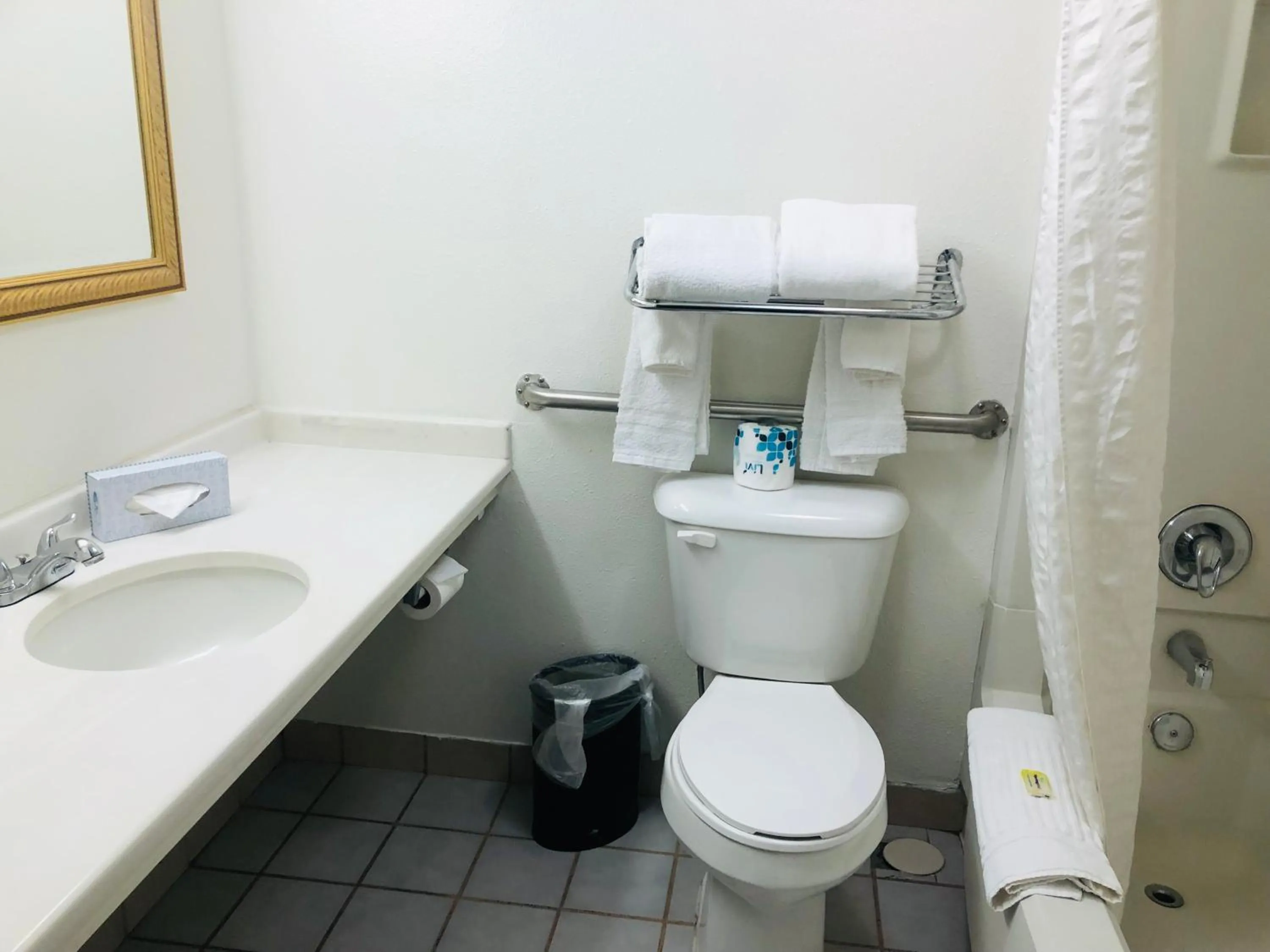 Bathroom in Inn at the Highland Denver Downtown