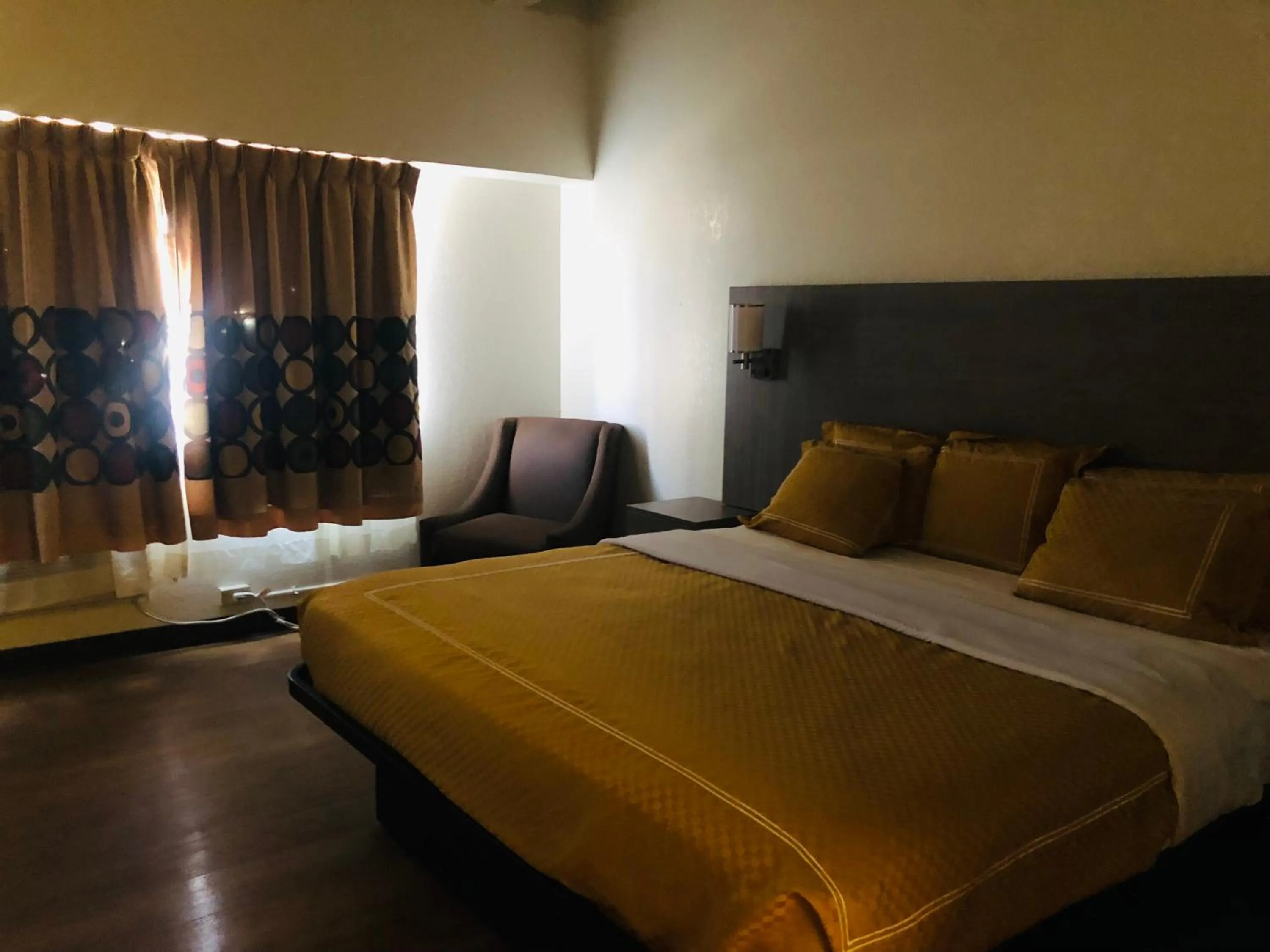 Bedroom, Bed in Inn at the Highland Denver Downtown